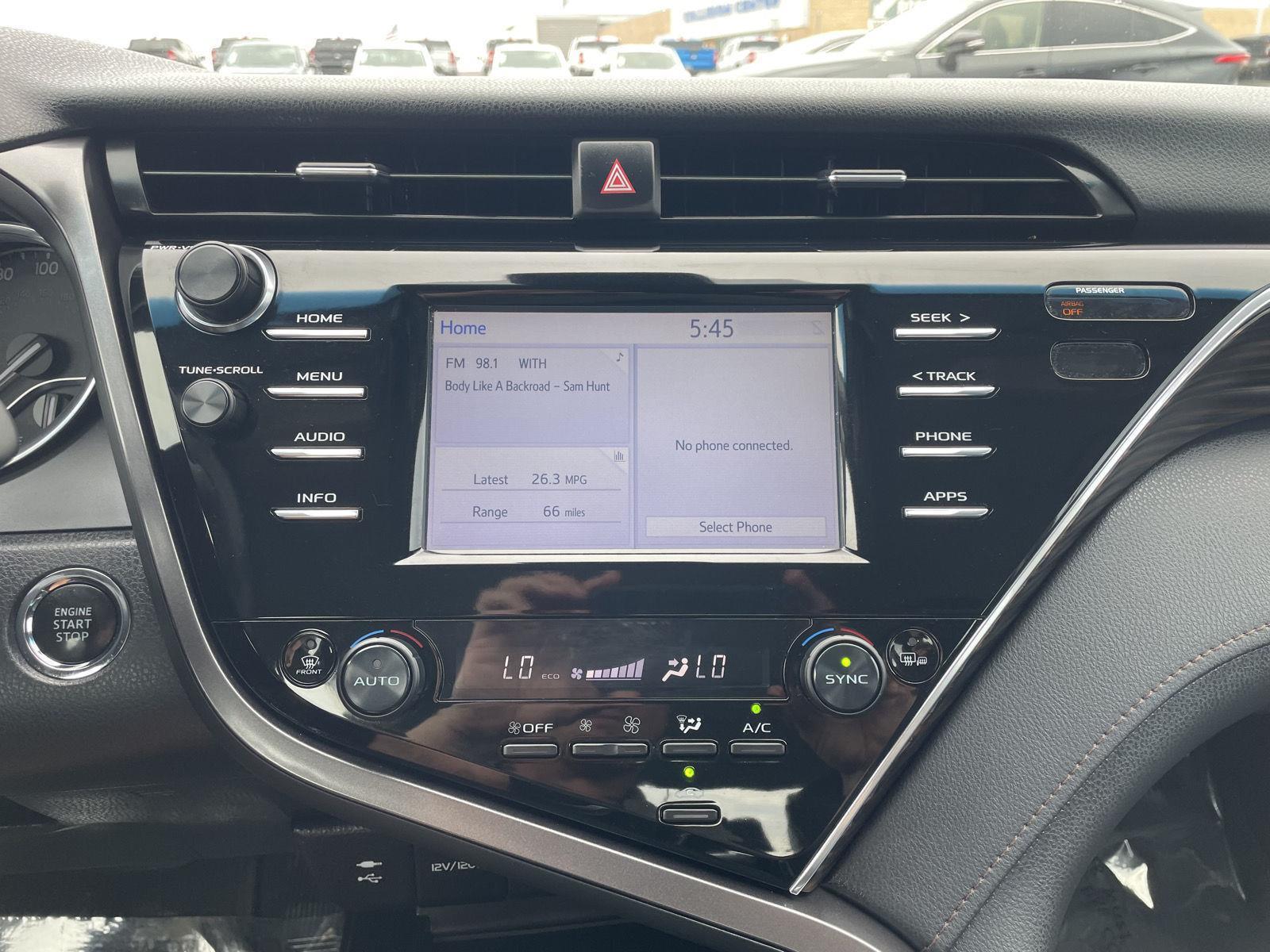 Used 2018 Toyota Camry for sale in Lincoln NE