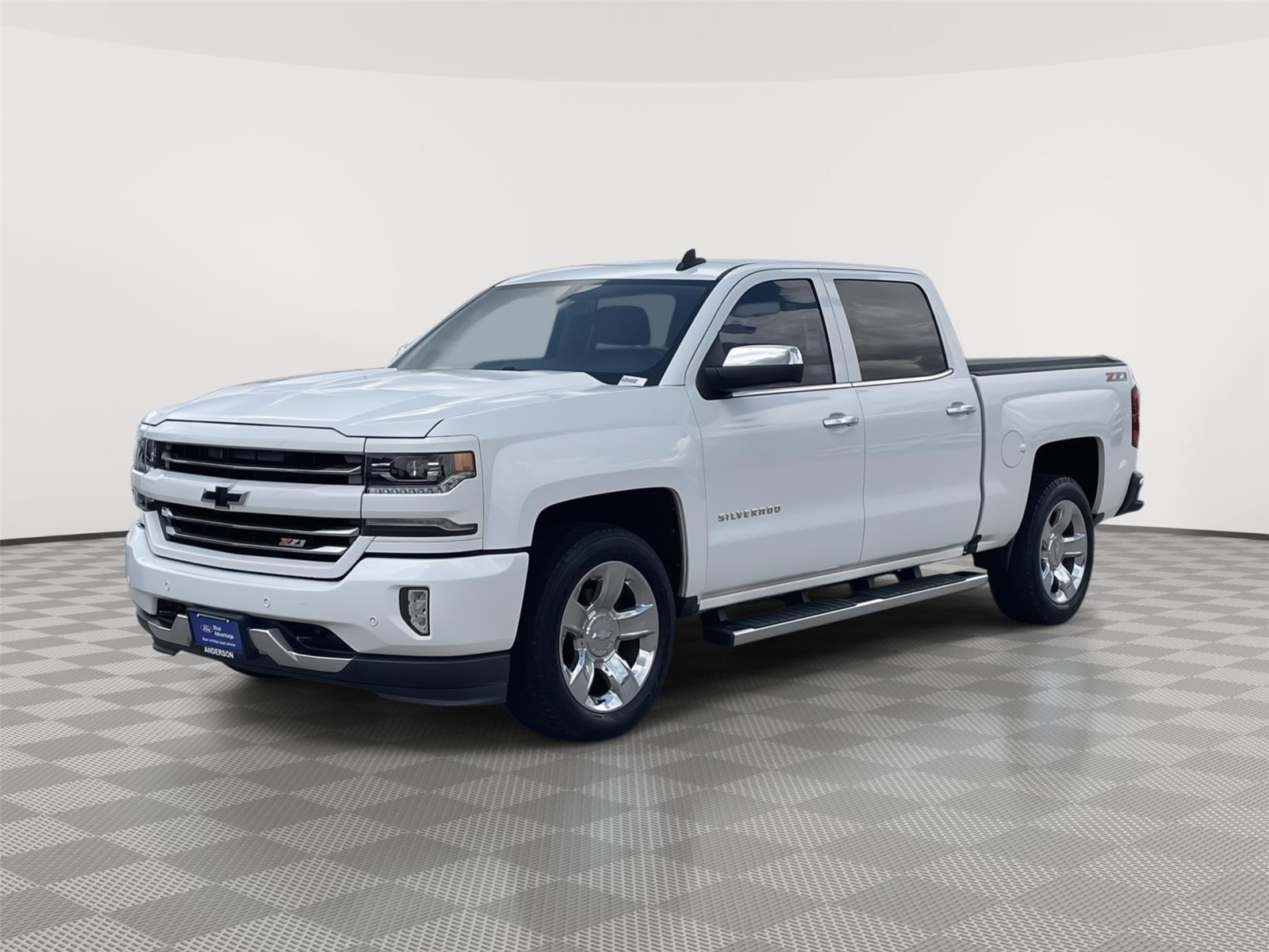 Summit White 2017 Chevrolet Silverado 1500 Pickup Truck Four-Wheel Drive 8-Speed Automatic