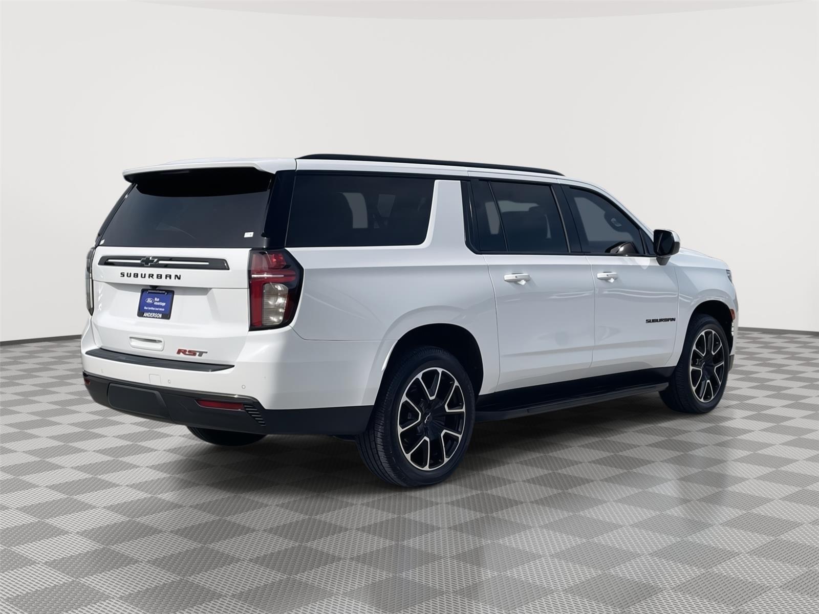 Used 2021 Chevrolet Suburban for sale in Lincoln NE