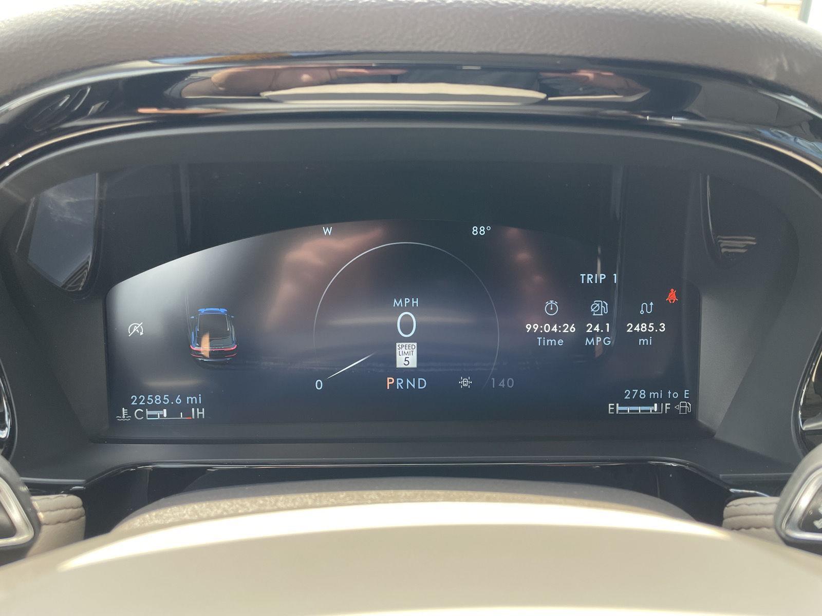 Vehicle photo 15