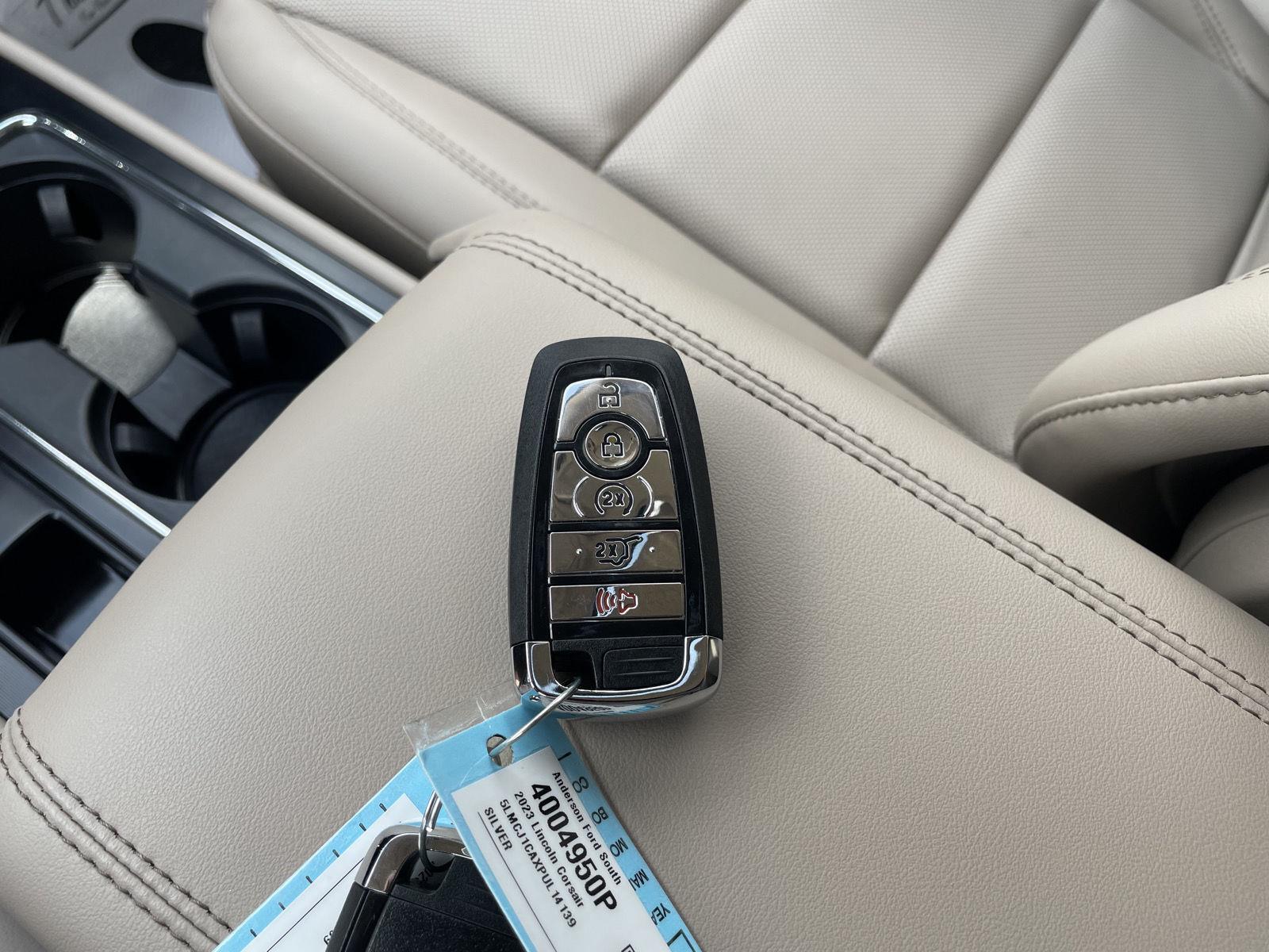 Vehicle photo 39