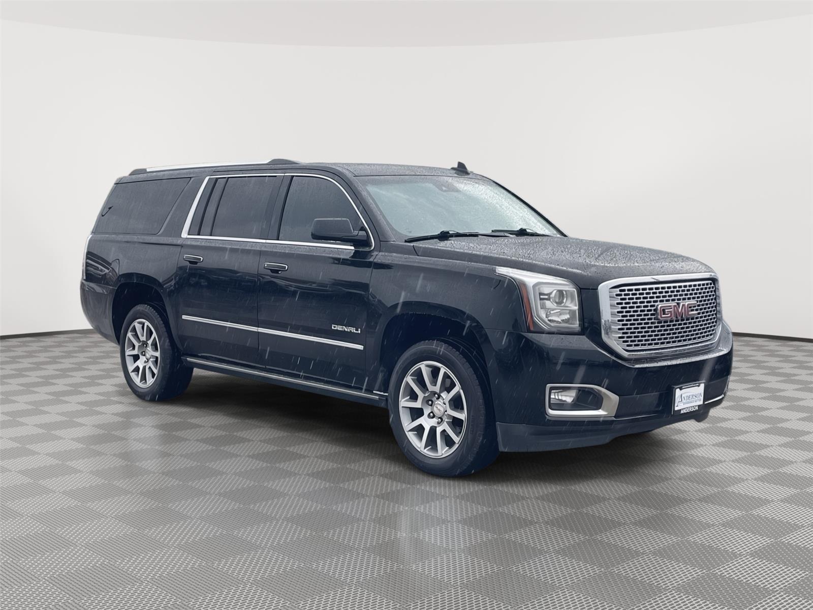 Vehicle photo 5