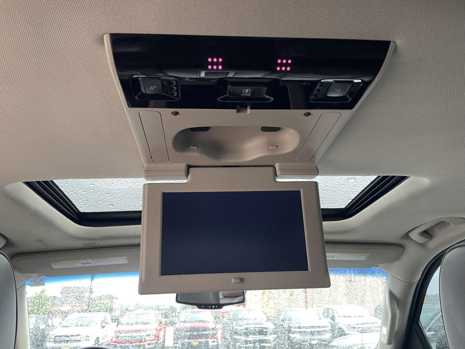 Vehicle photo 21