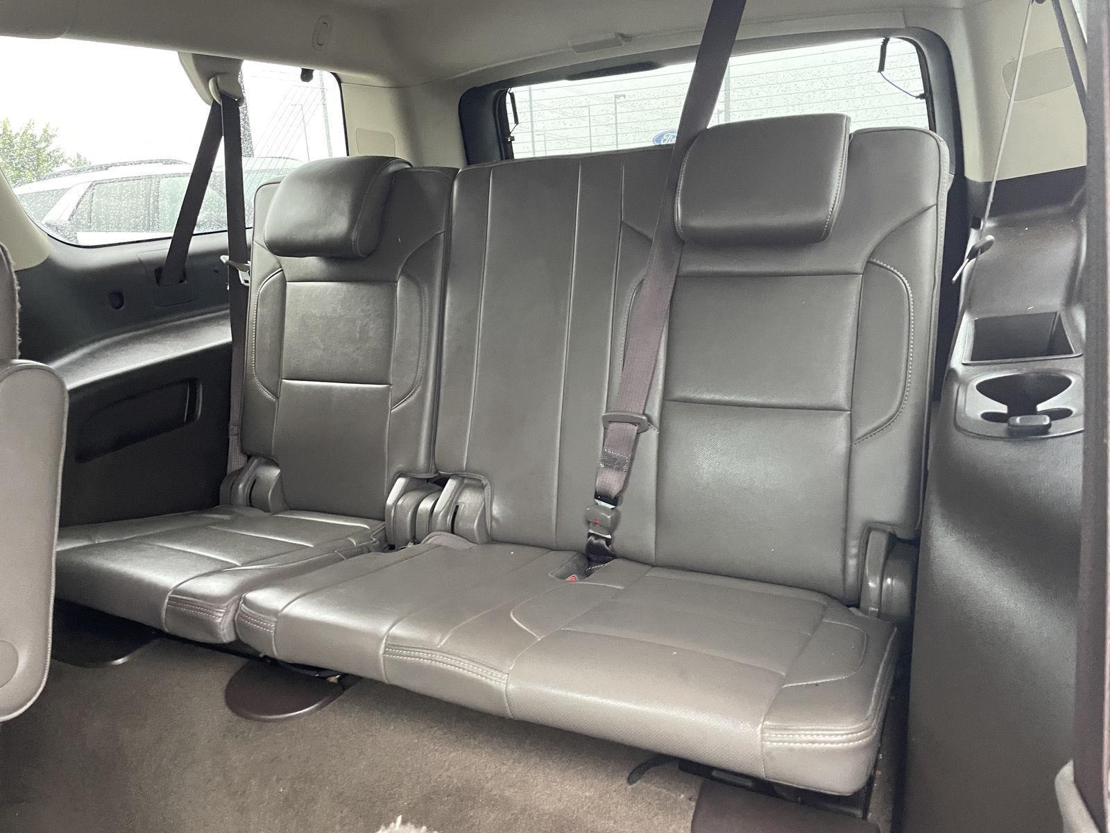 Vehicle photo 23