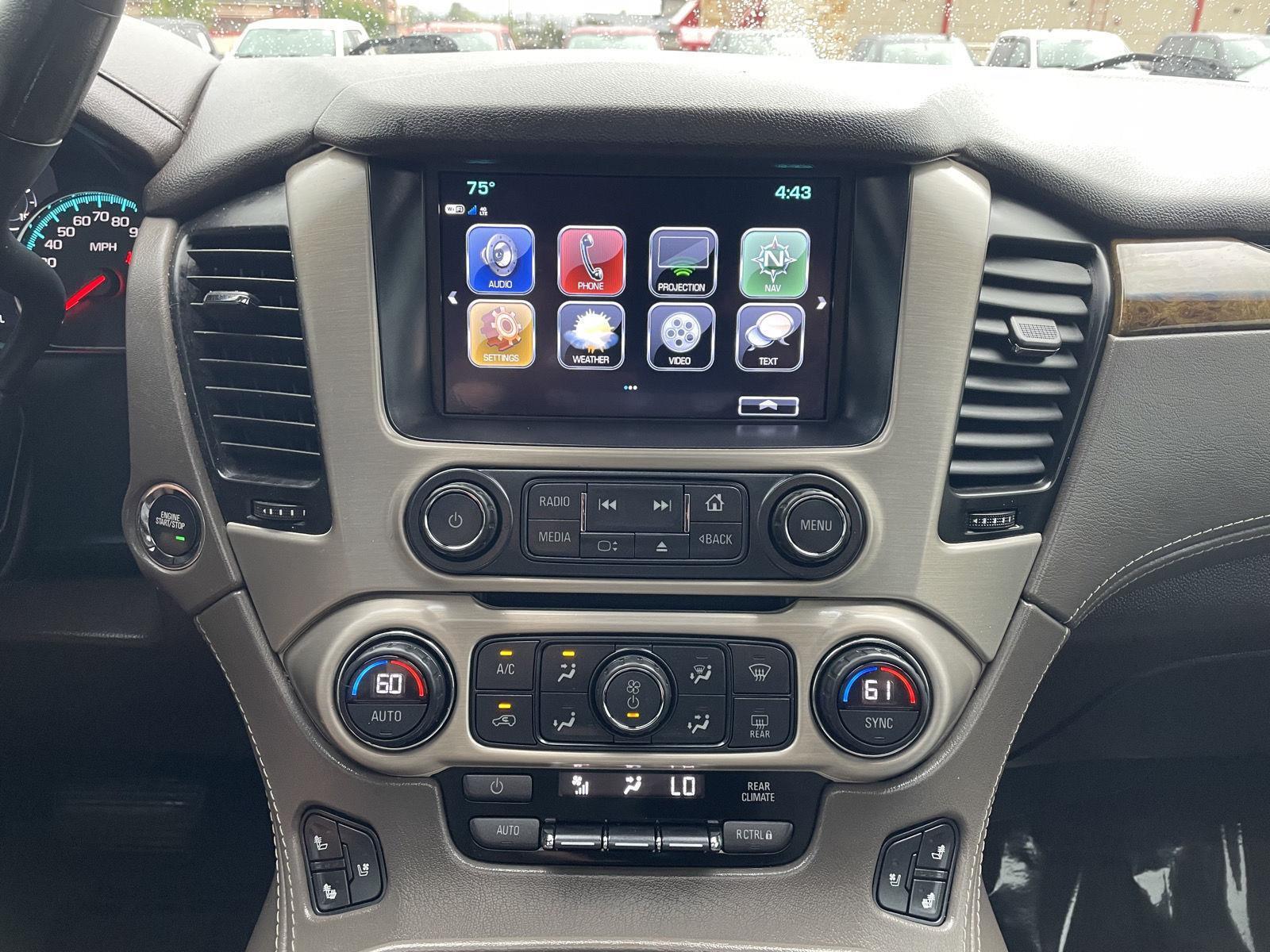Vehicle photo 25