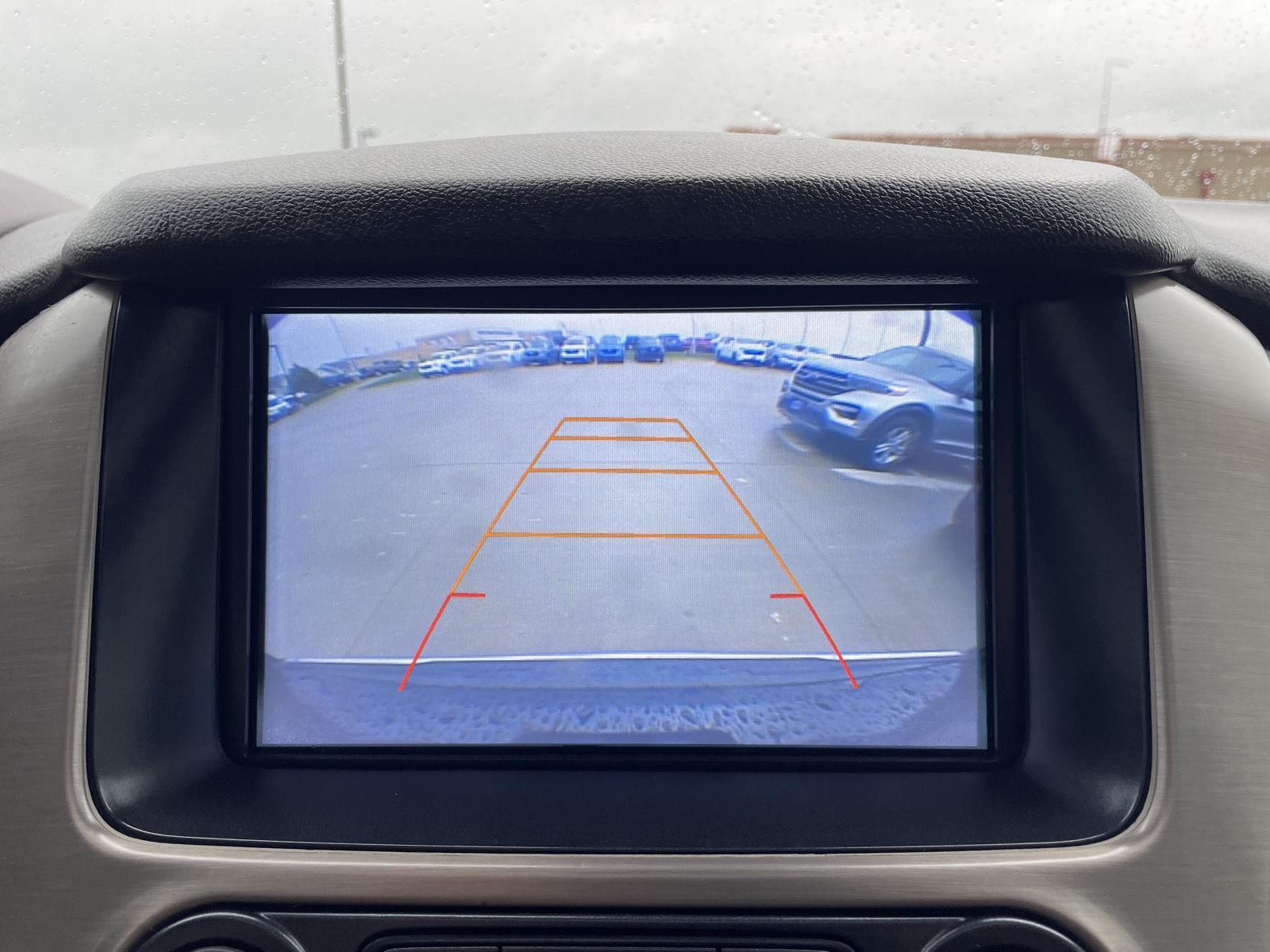 Vehicle photo 26