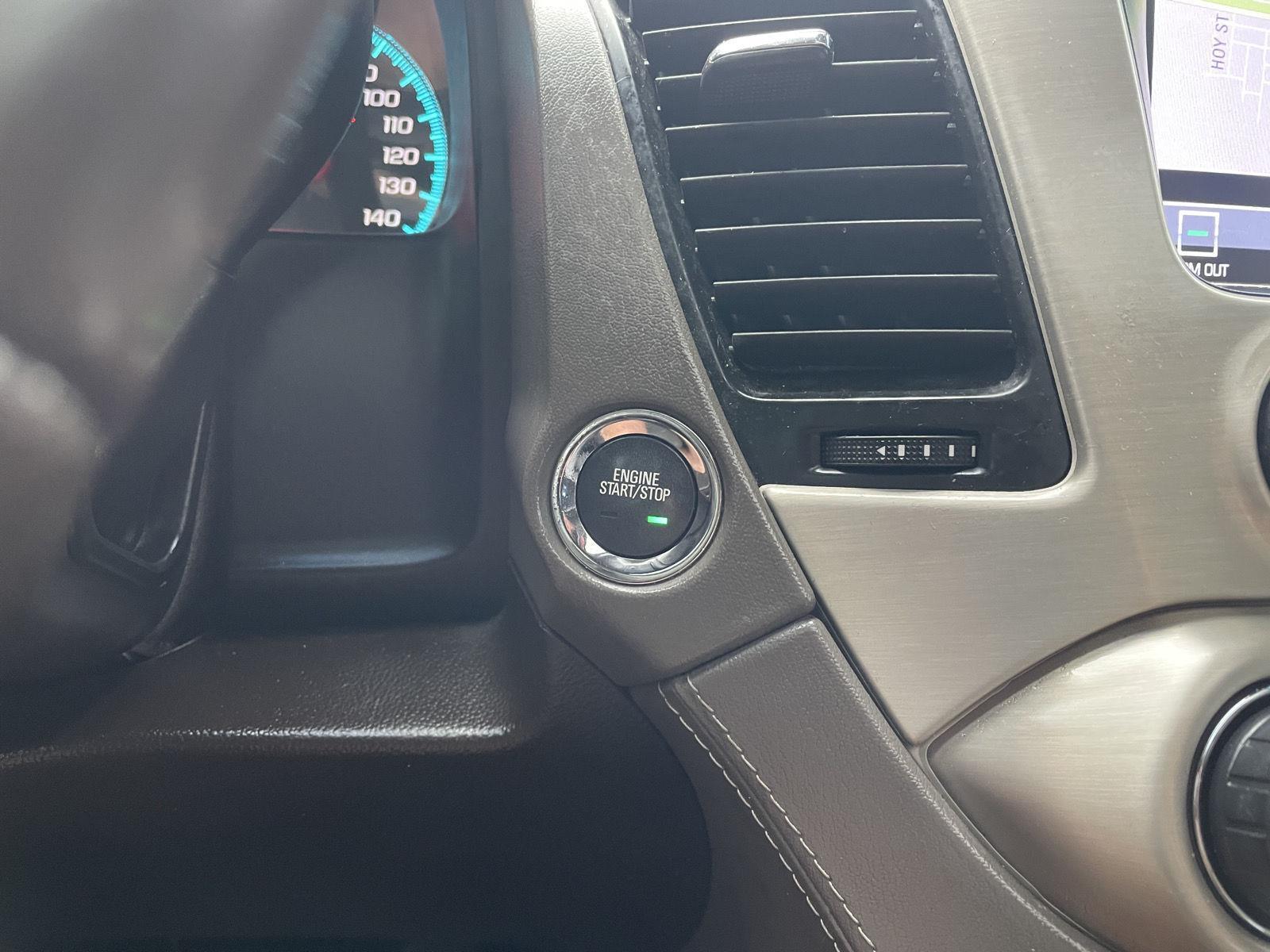 Vehicle photo 28