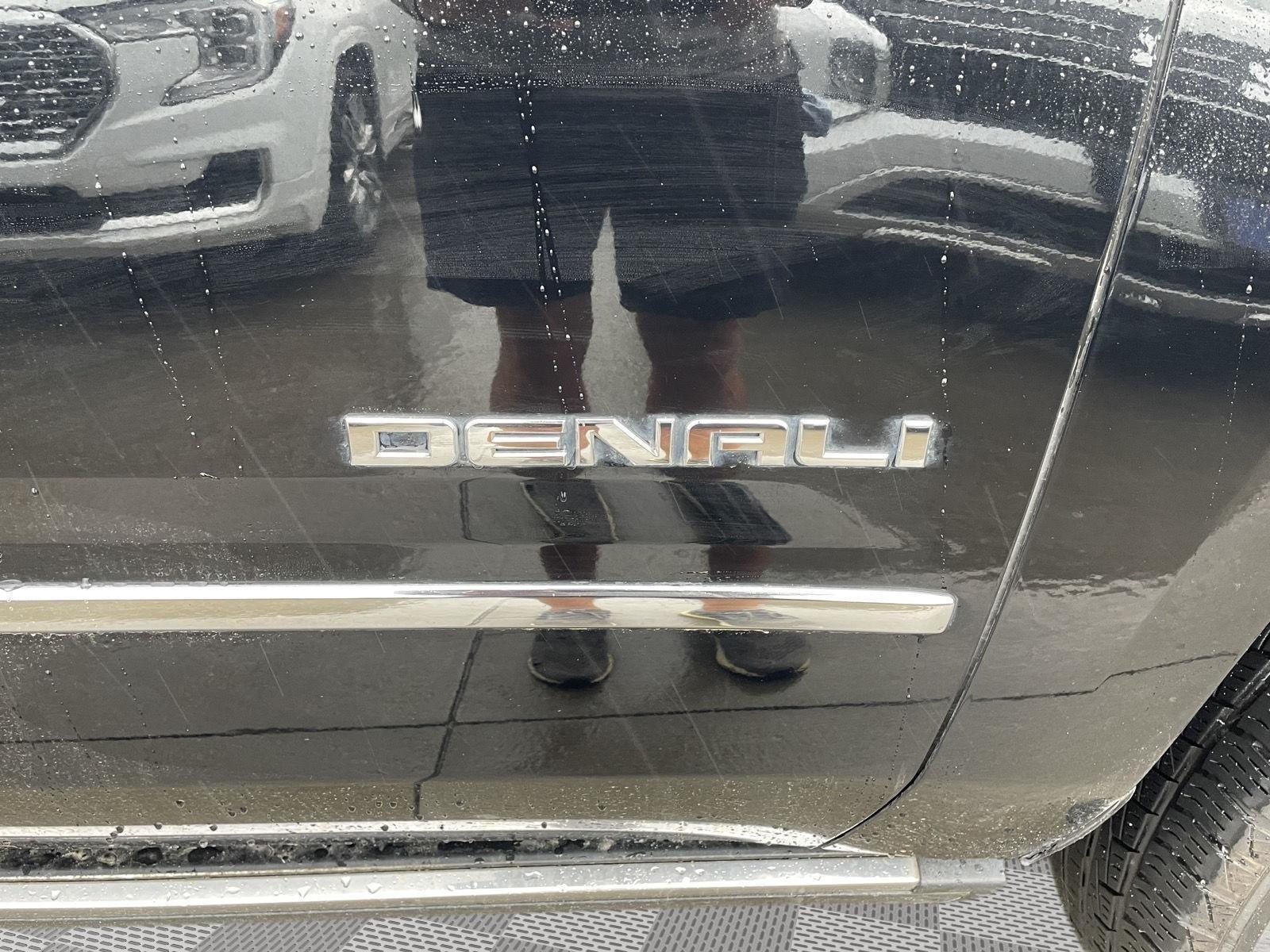 Vehicle photo 45
