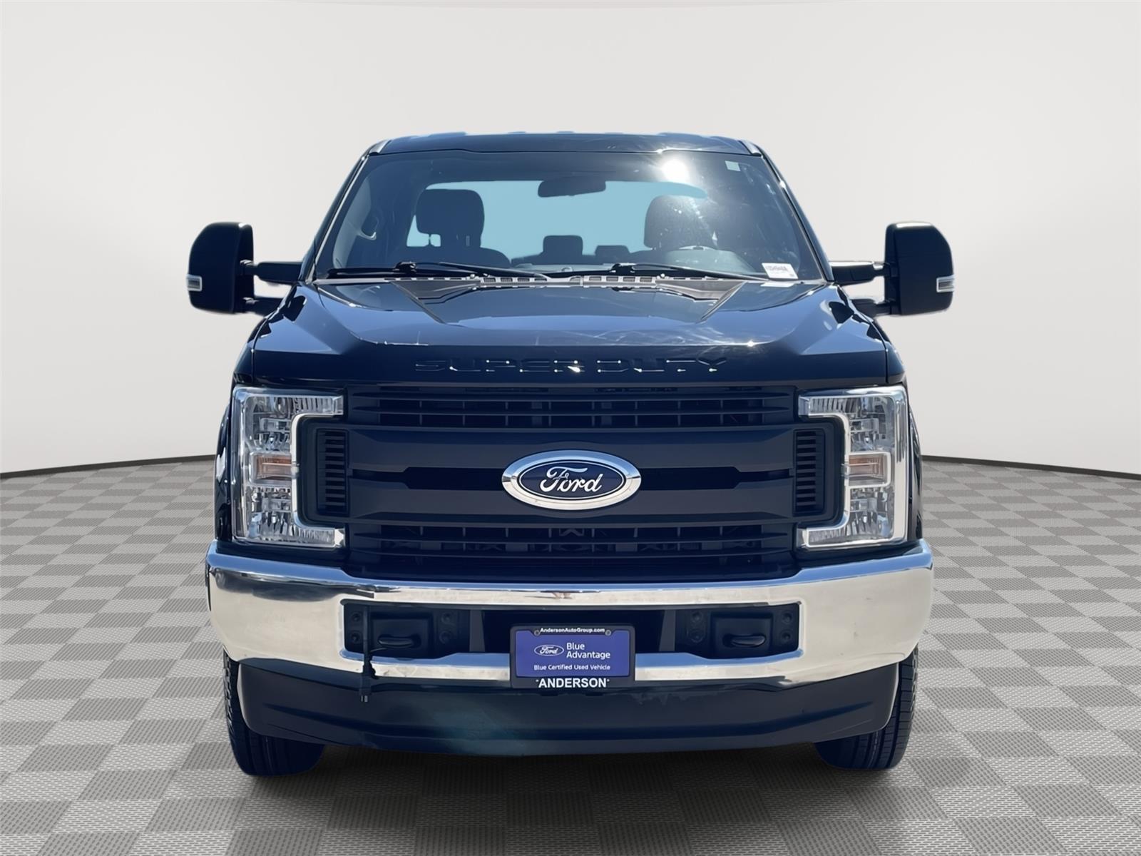 Vehicle photo 4