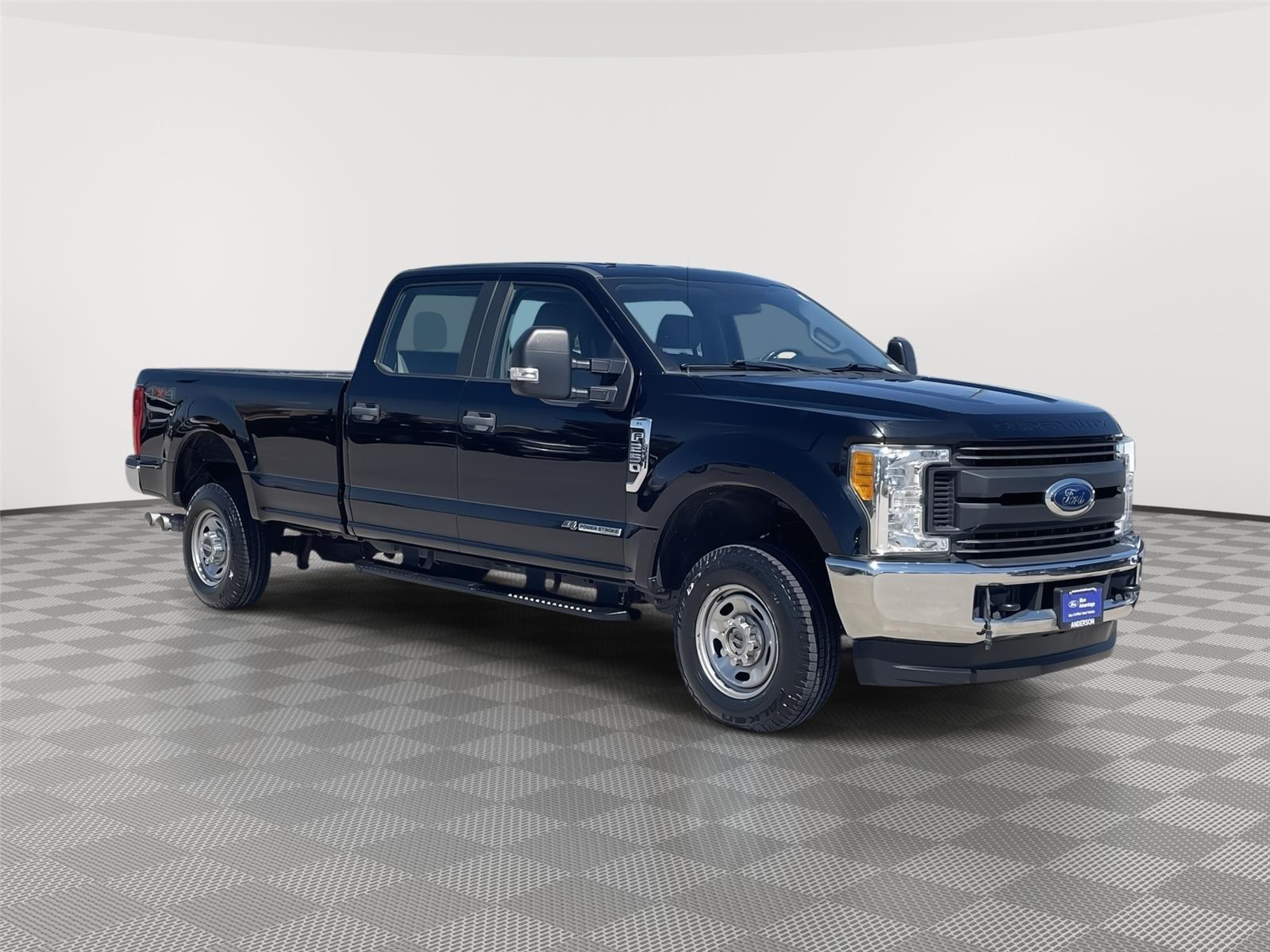 Vehicle photo 5