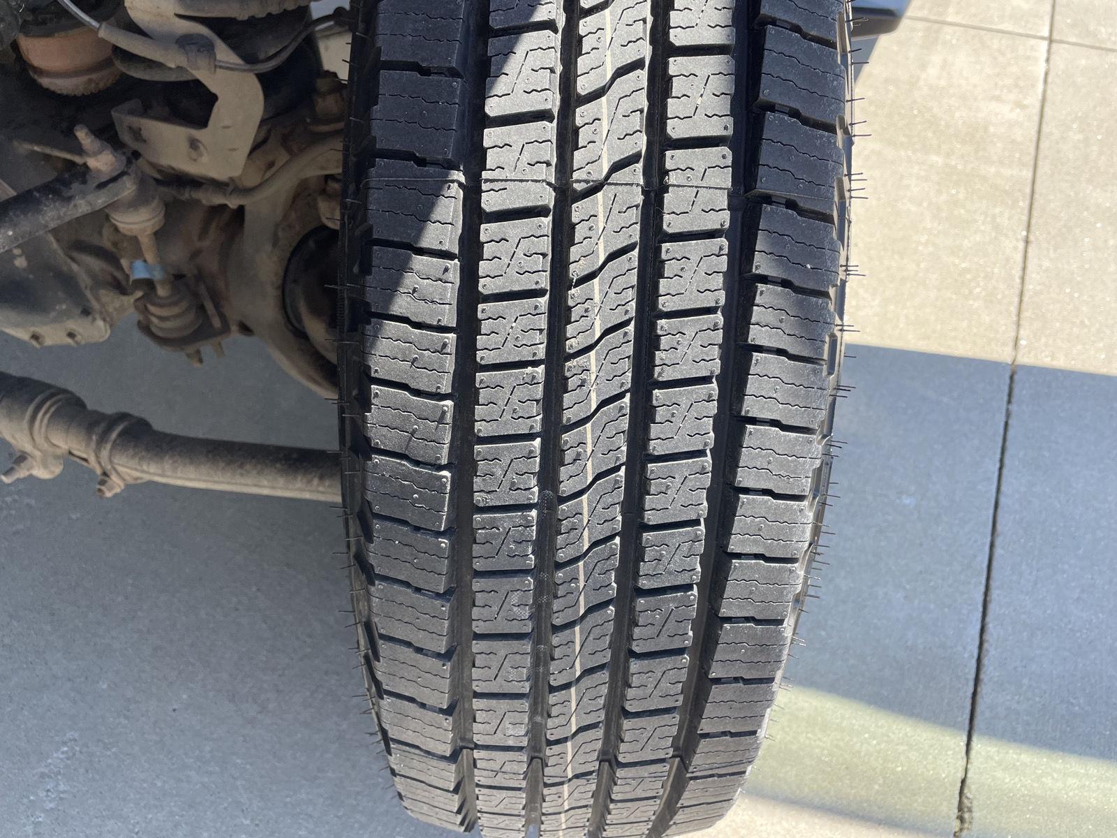 Vehicle photo 11