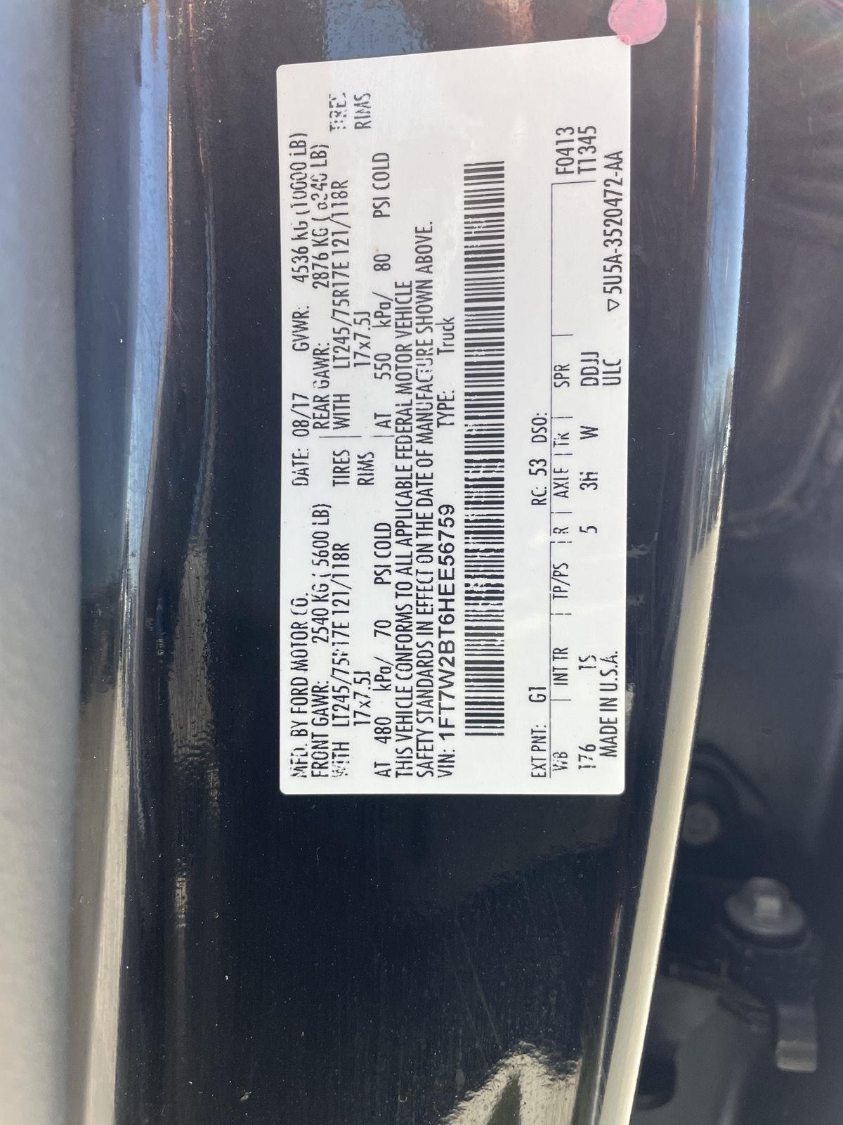 Vehicle photo 30