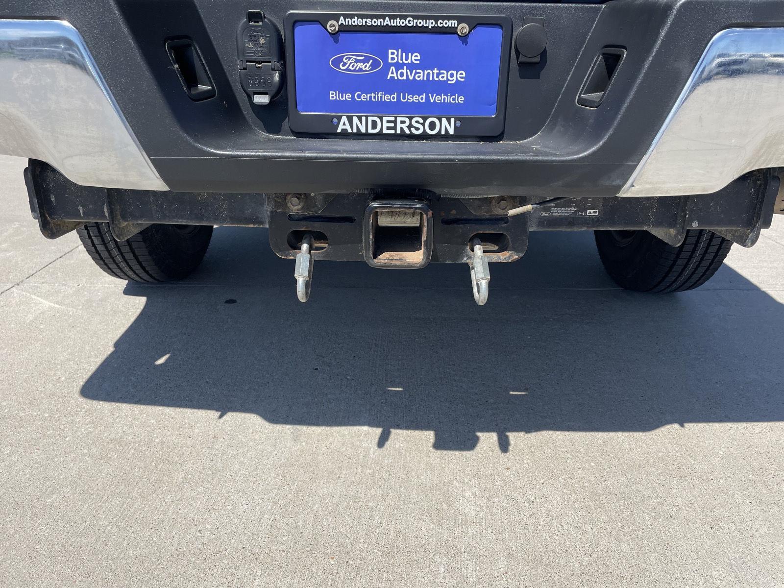 Vehicle photo 34