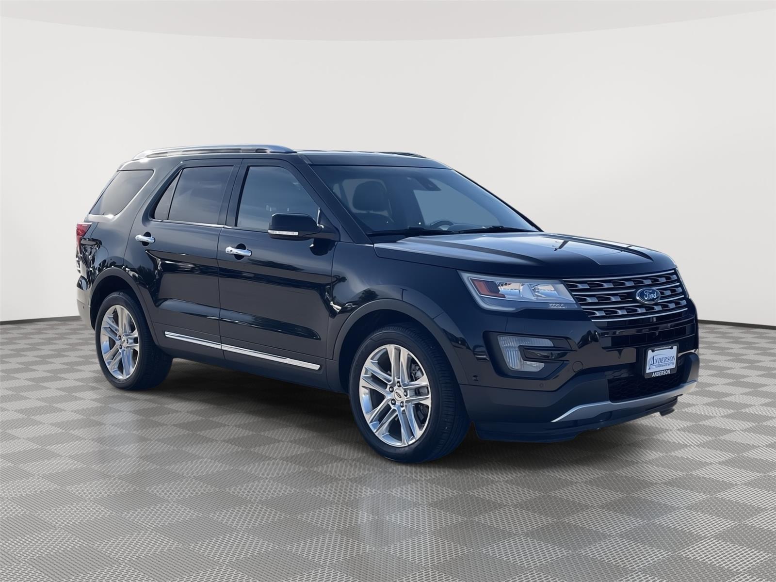 Vehicle photo 5