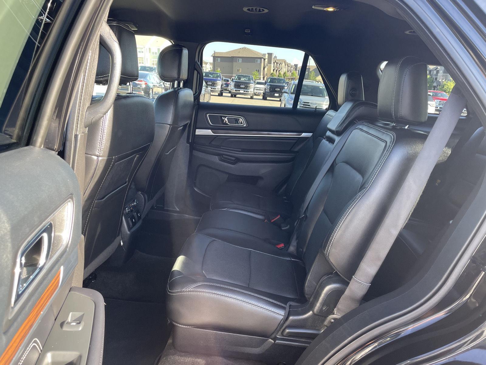 Vehicle photo 18