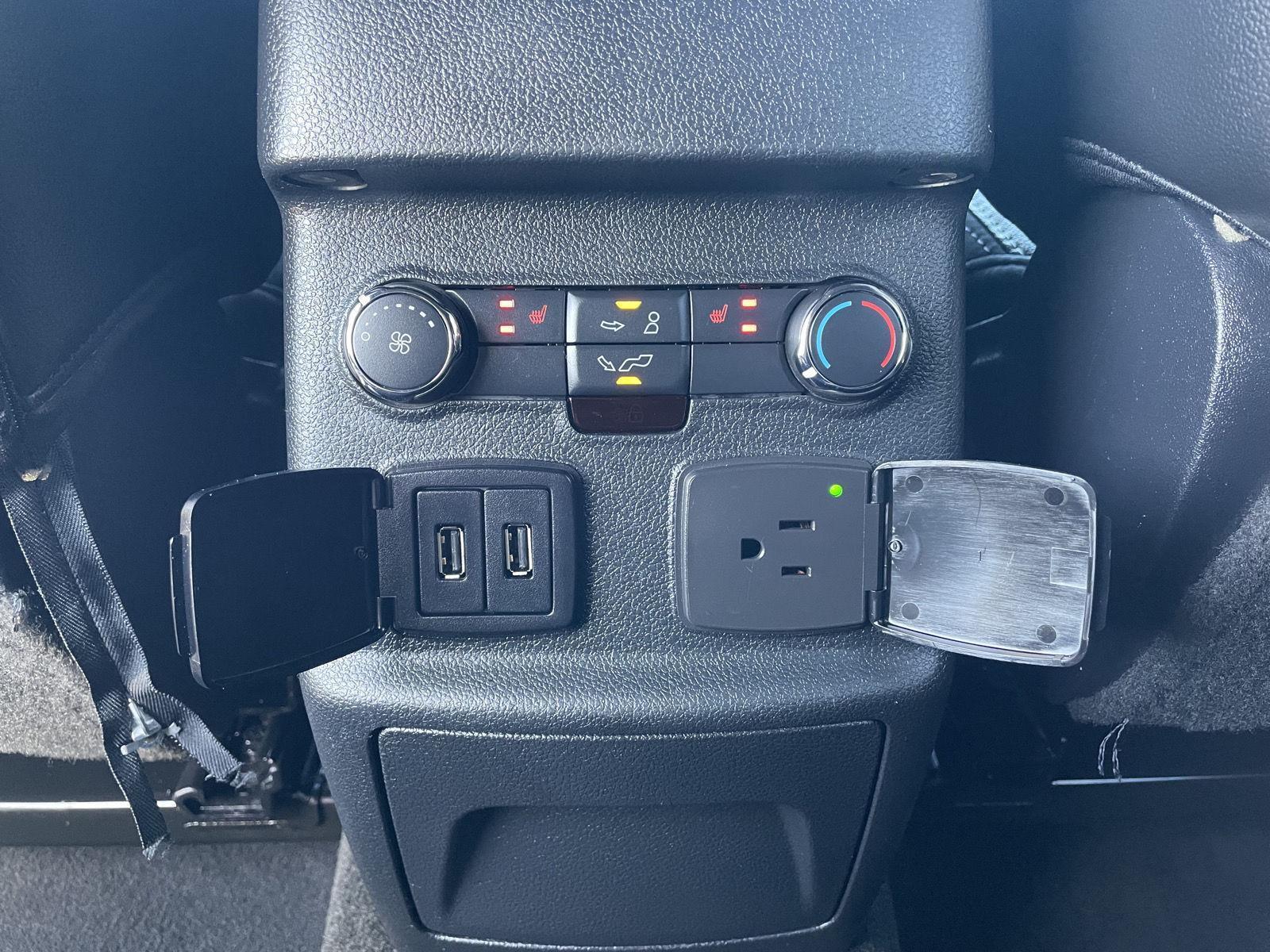Vehicle photo 19