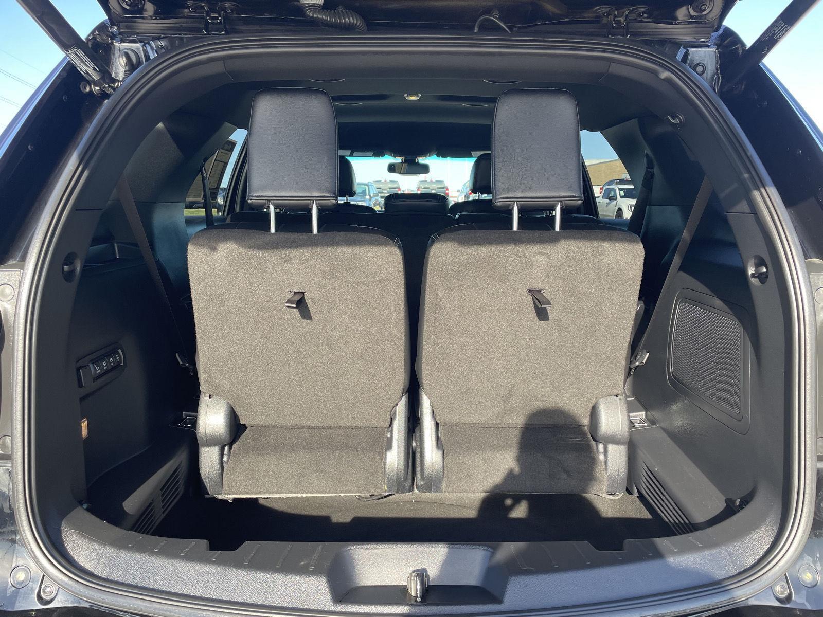 Vehicle photo 35