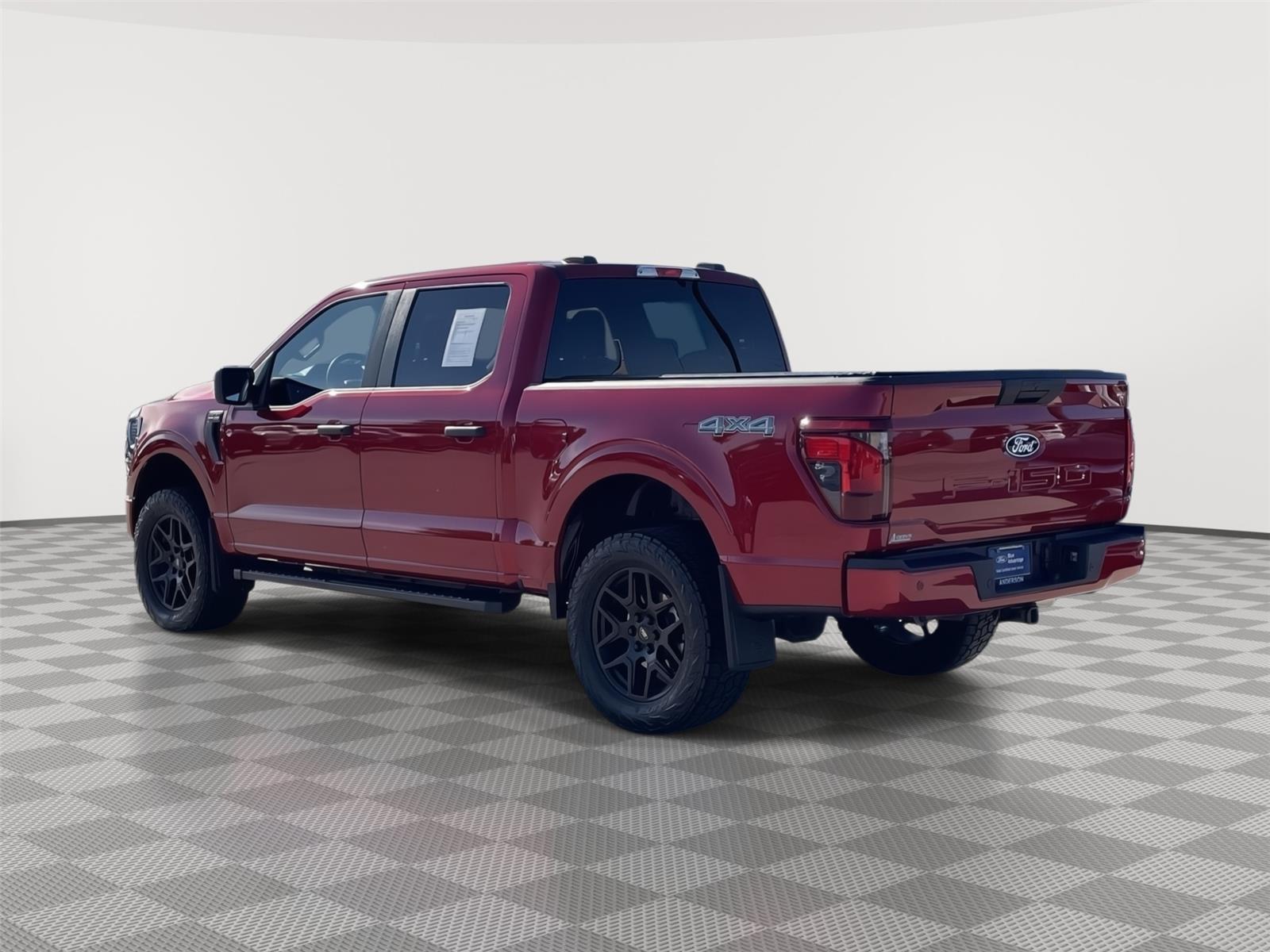 Vehicle photo 9