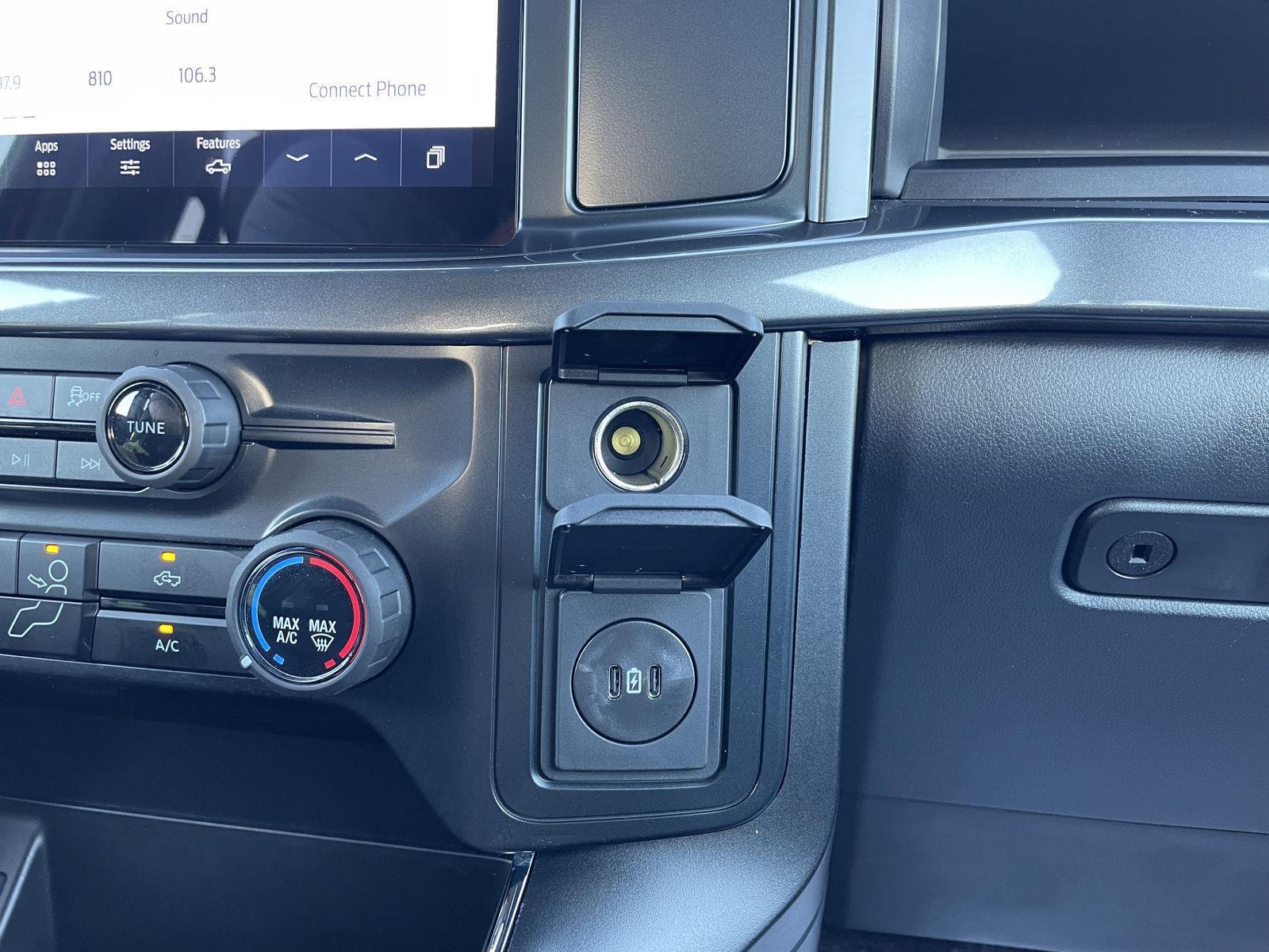 Vehicle photo 27