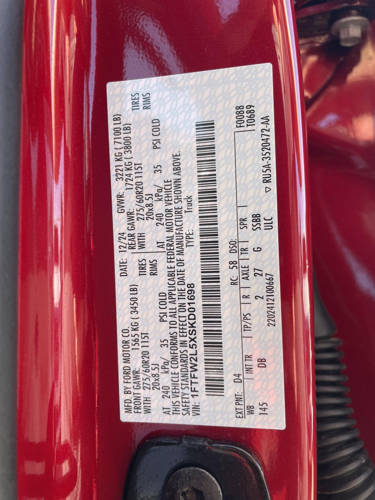 Vehicle photo 31