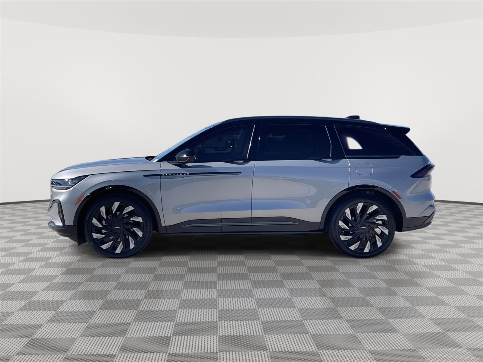 Pre-Owned 2025 Lincoln Nautilus for sale in Lincoln NE