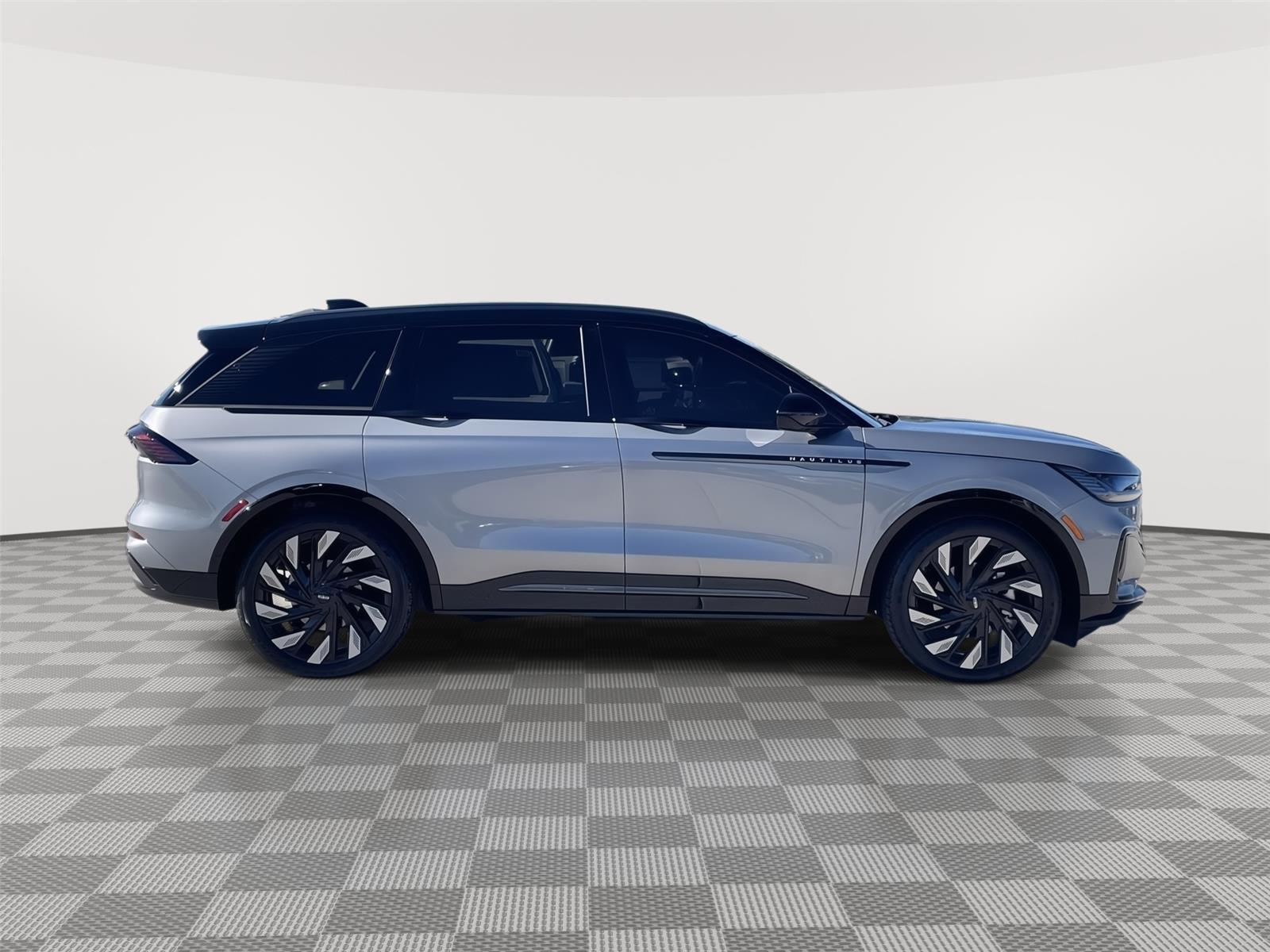 Pre-Owned 2025 Lincoln Nautilus for sale in Lincoln NE
