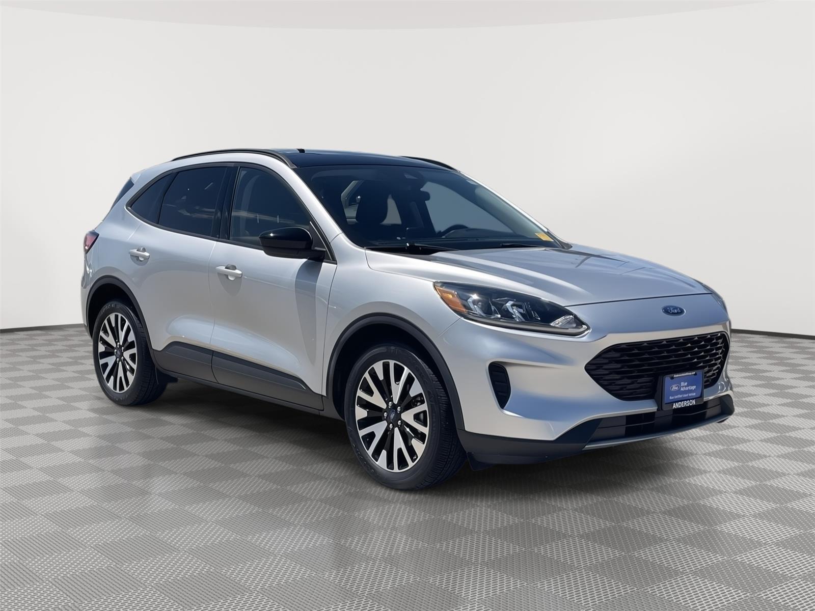 Vehicle photo 5