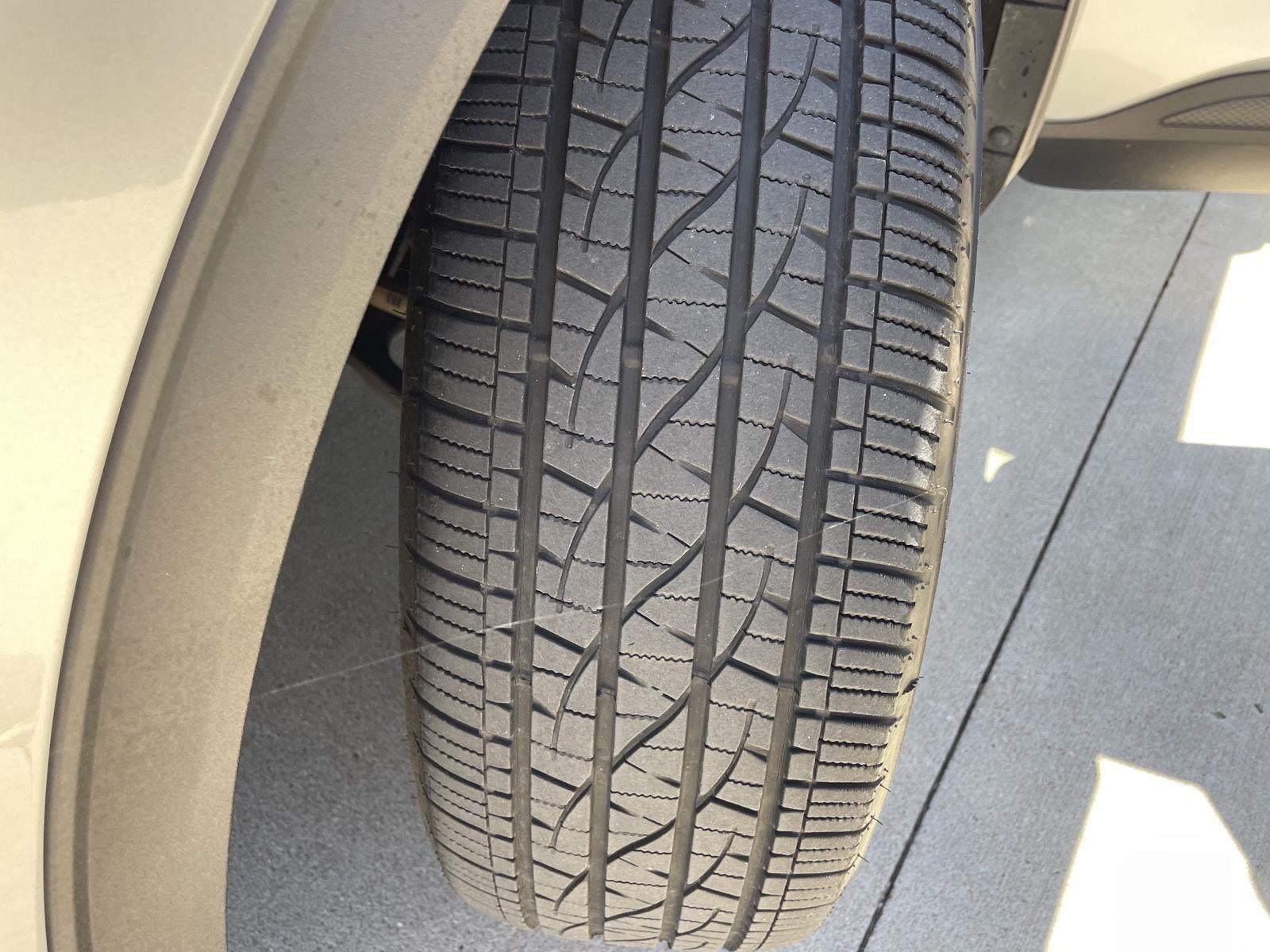 Vehicle photo 11