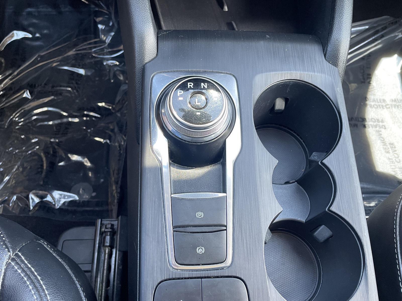Vehicle photo 31