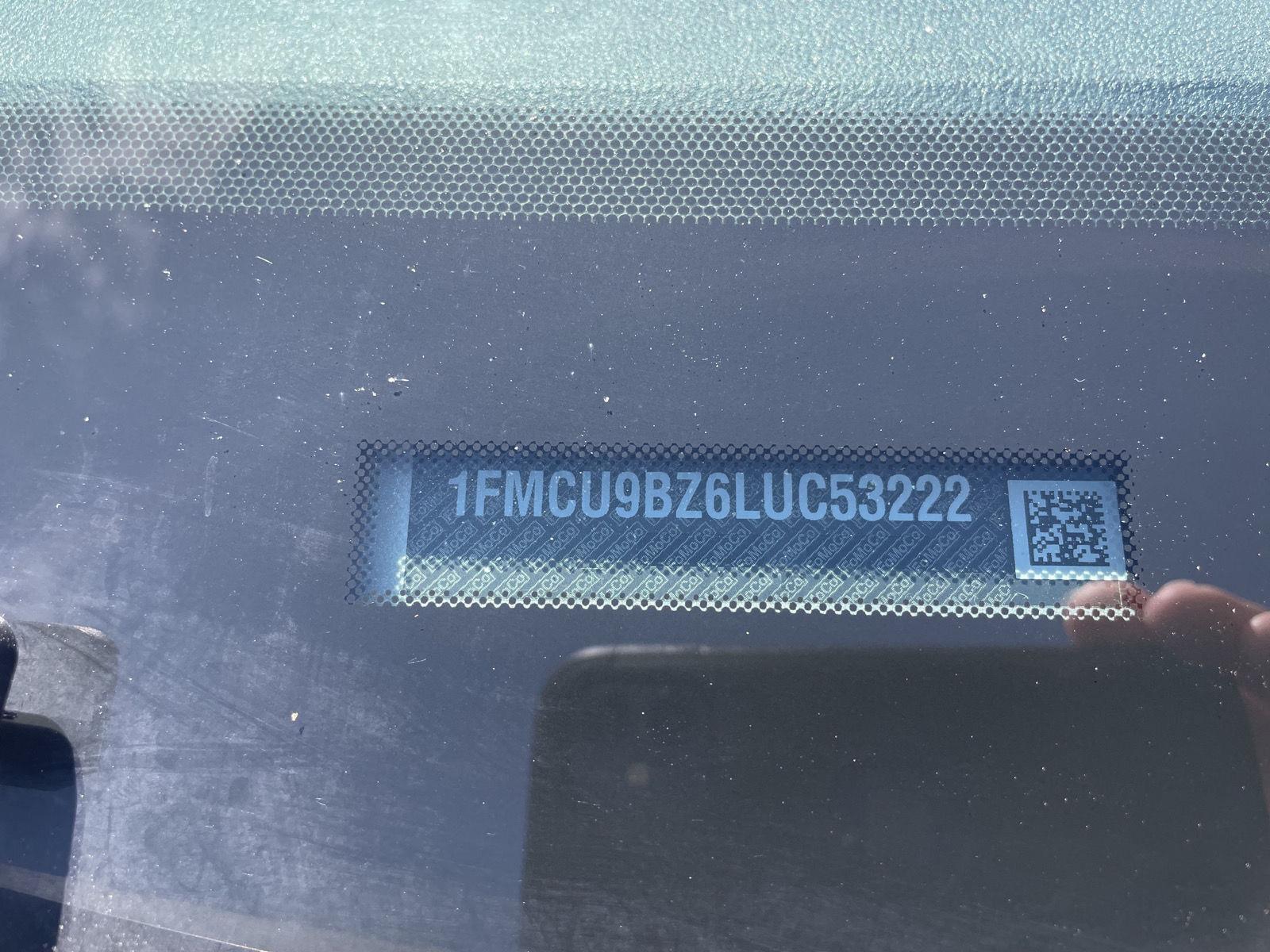 Vehicle photo 33