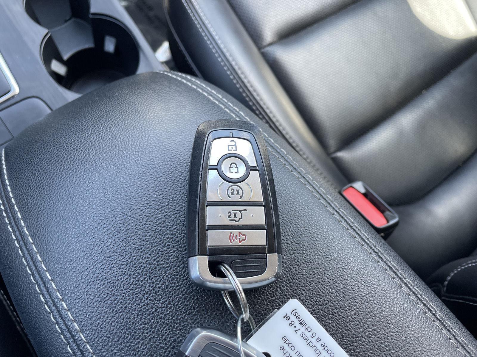 Vehicle photo 38