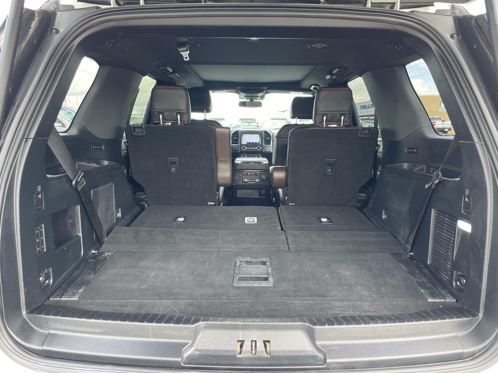 Vehicle photo 44