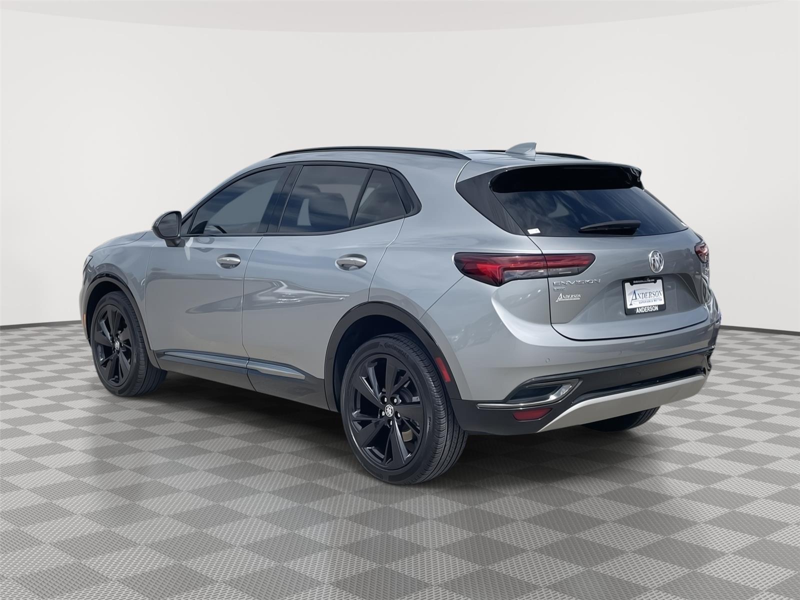 Vehicle photo 8
