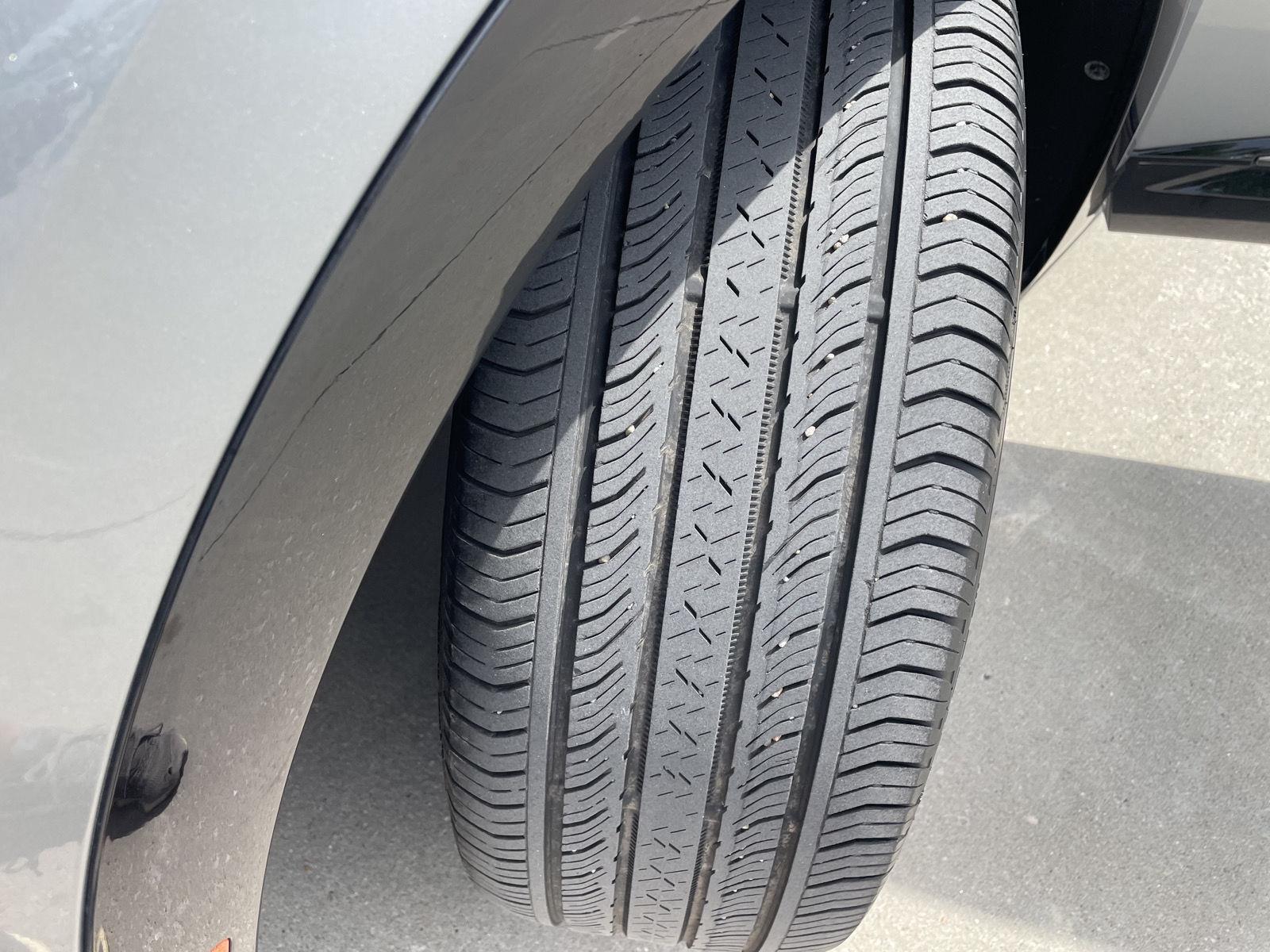 Vehicle photo 10