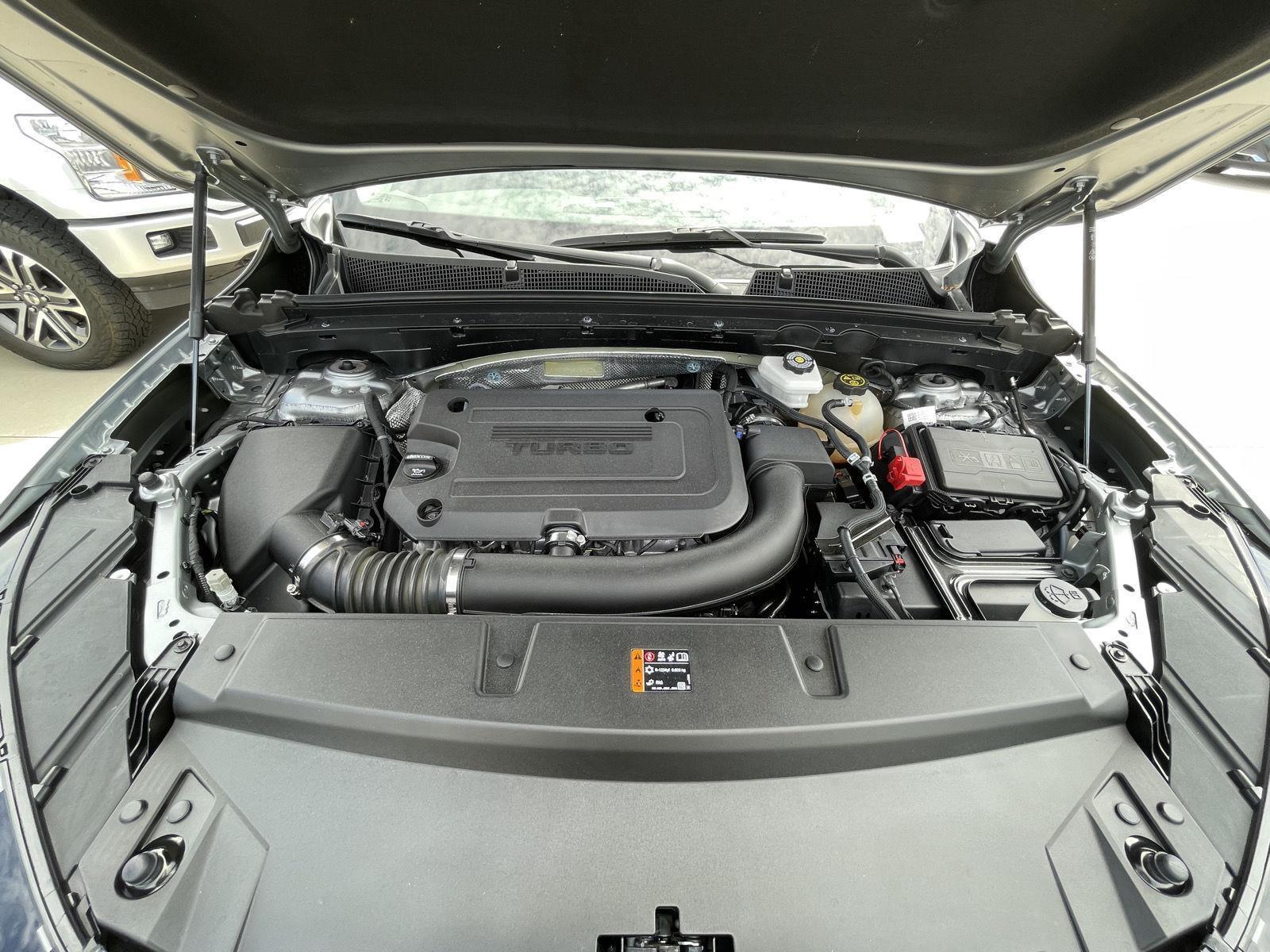Vehicle photo 34