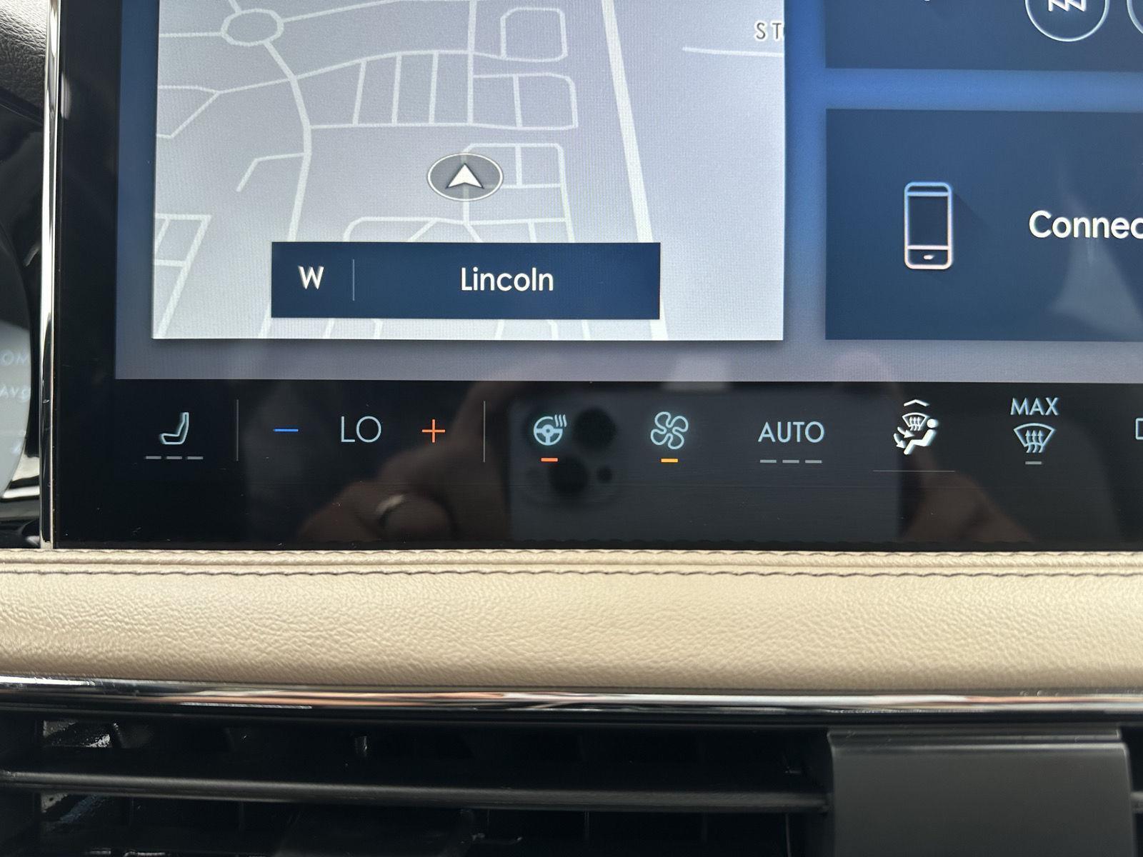Vehicle photo 27