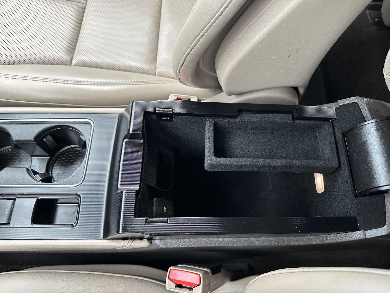 Vehicle photo 31