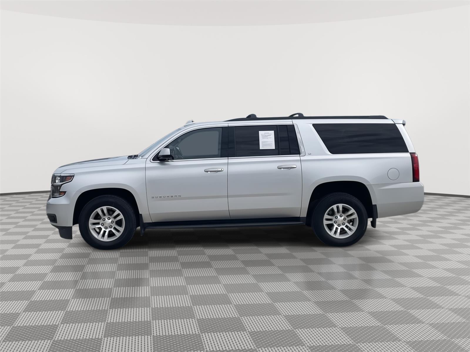 Vehicle photo 2
