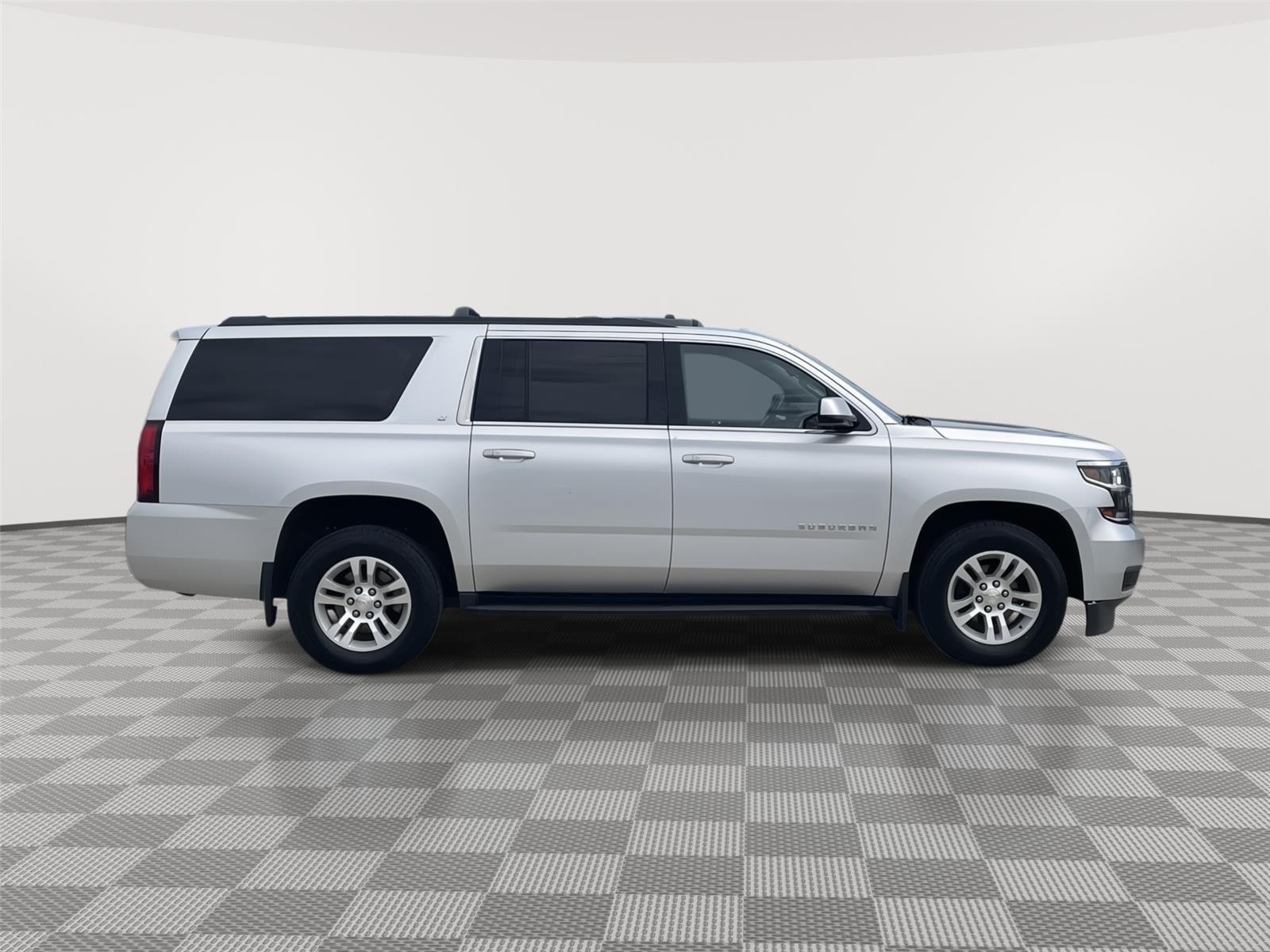 Vehicle photo 6