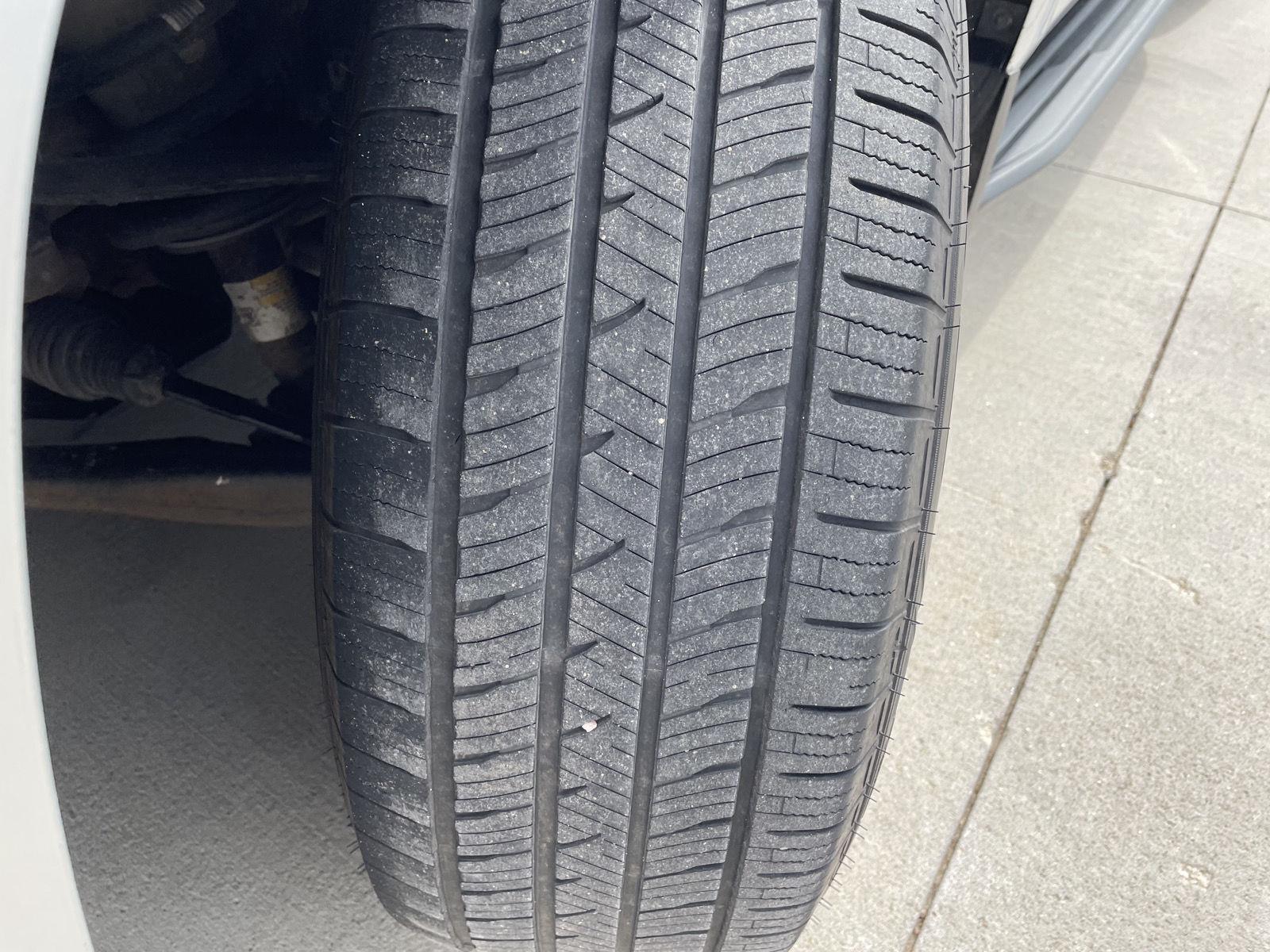 Vehicle photo 11