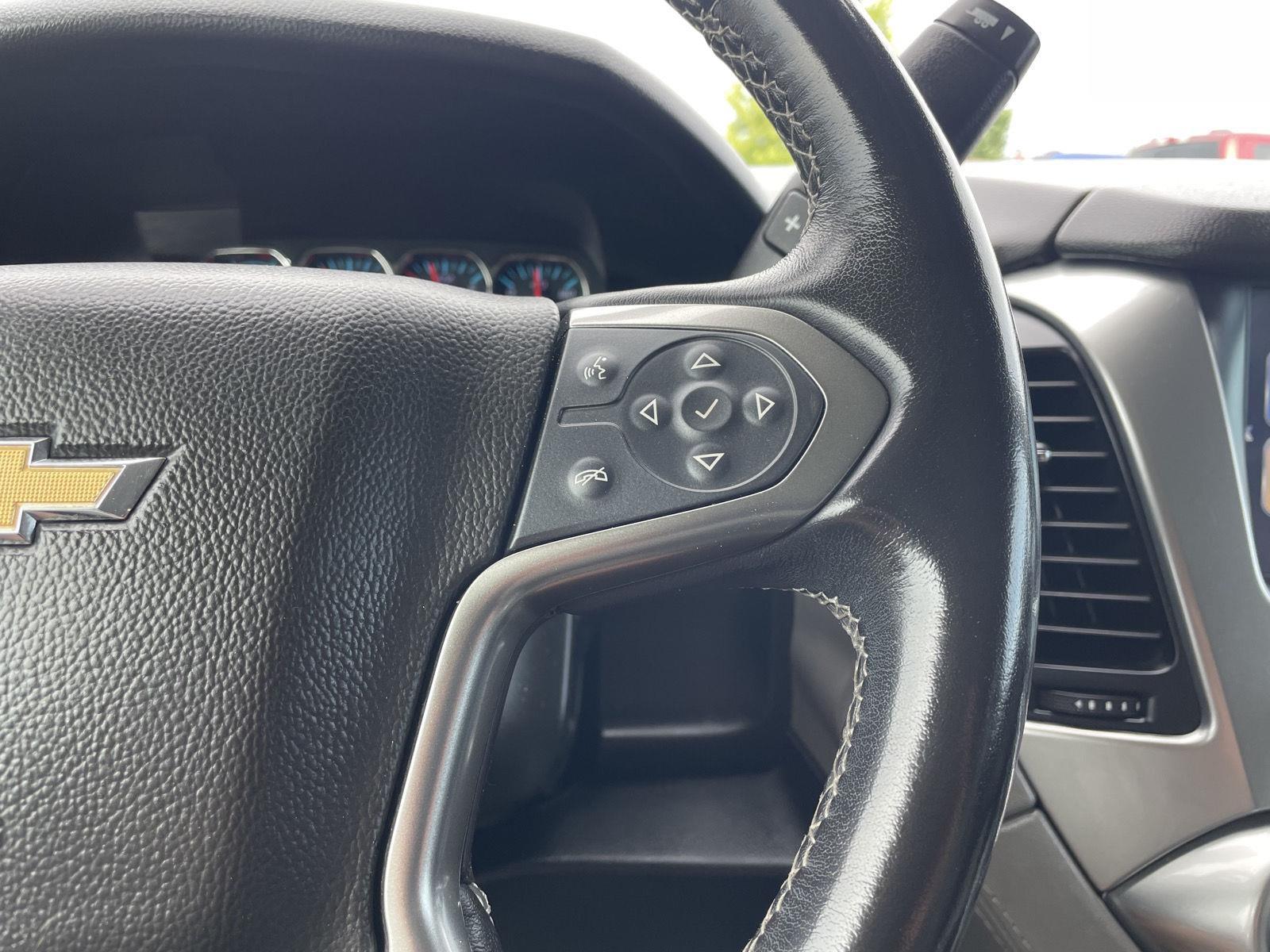 Vehicle photo 14