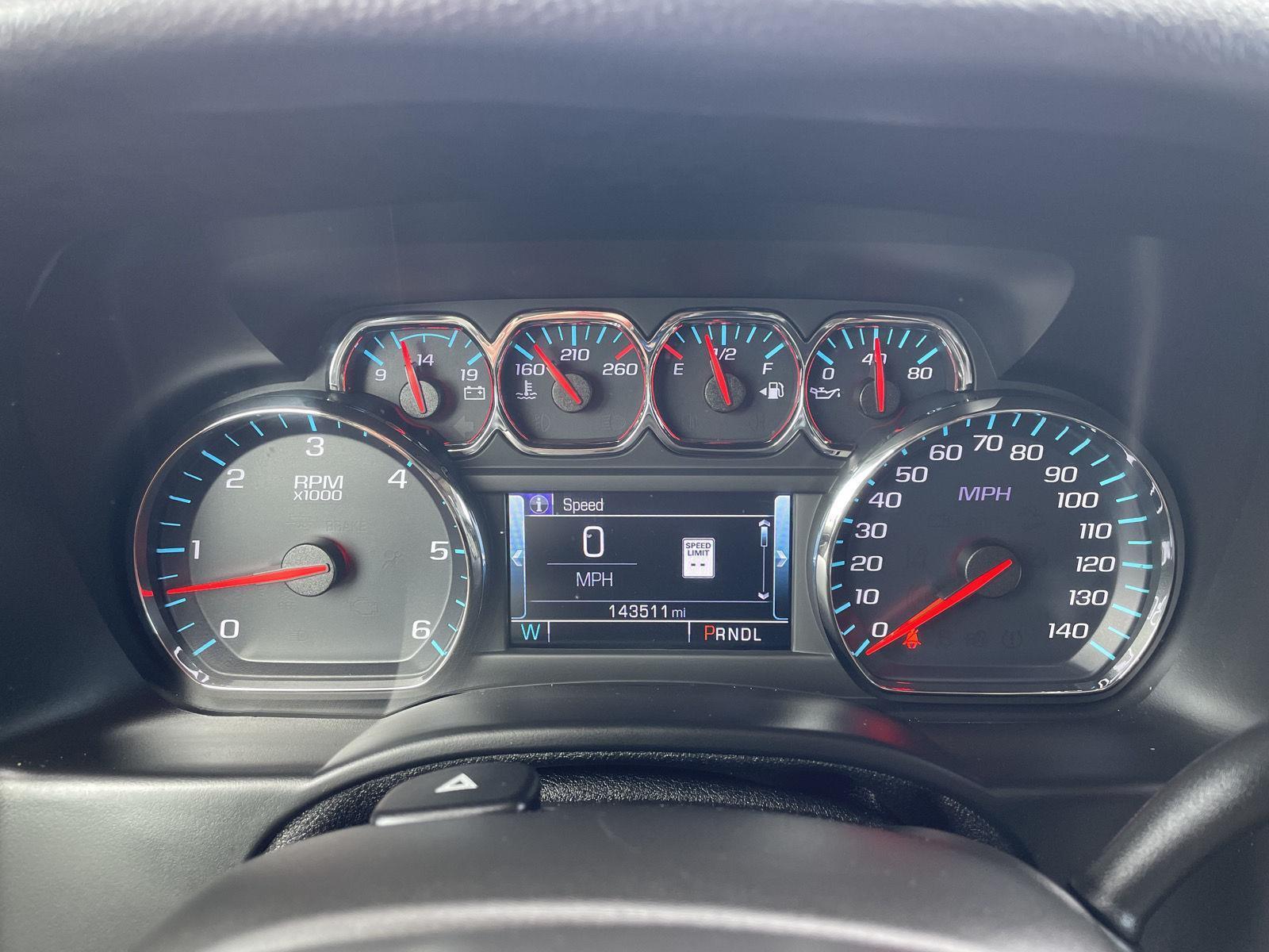 Vehicle photo 15