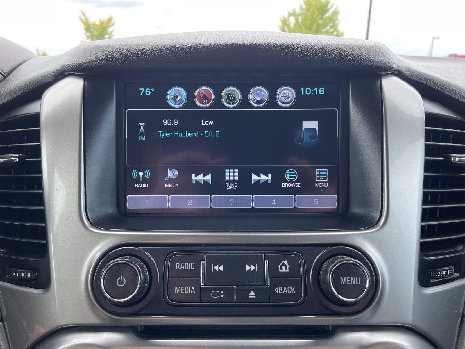 Vehicle photo 29