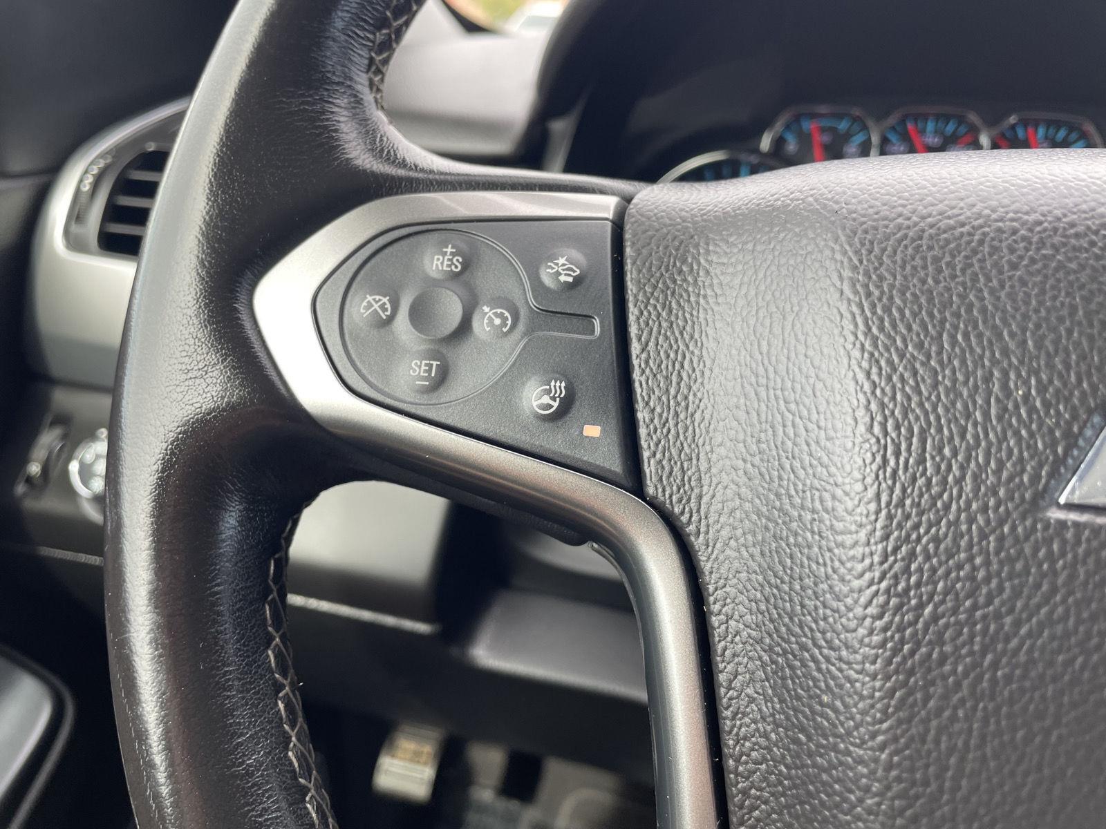 Vehicle photo 32