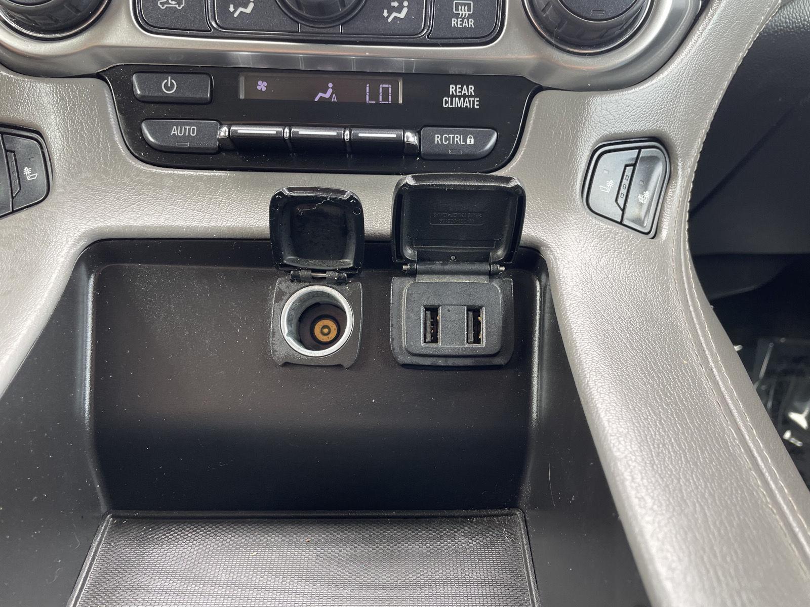 Vehicle photo 33