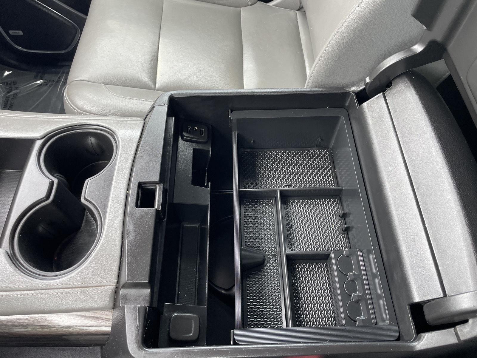 Vehicle photo 36