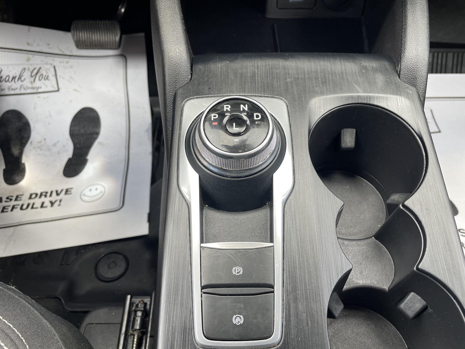 Vehicle photo 30