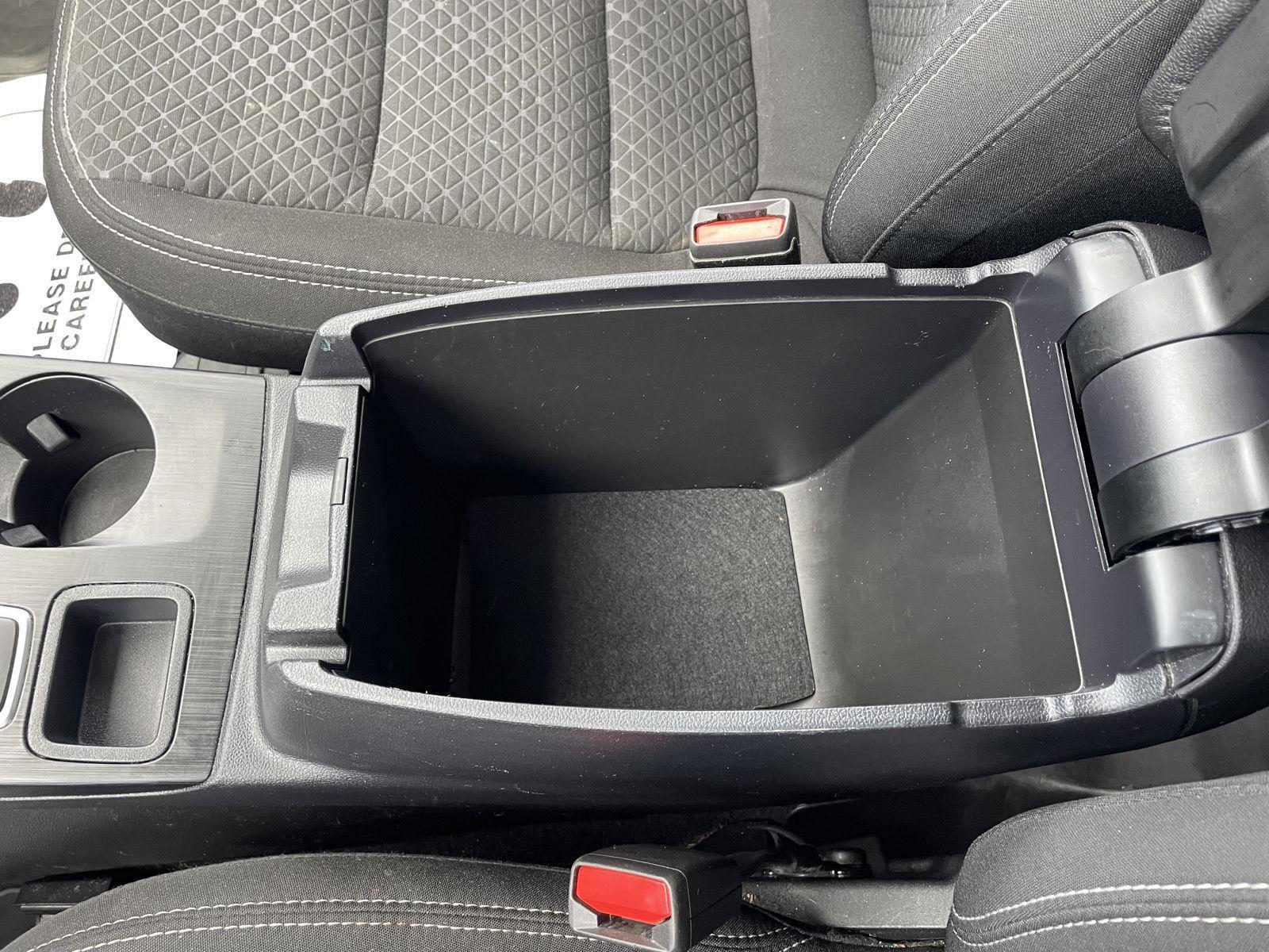 Vehicle photo 31