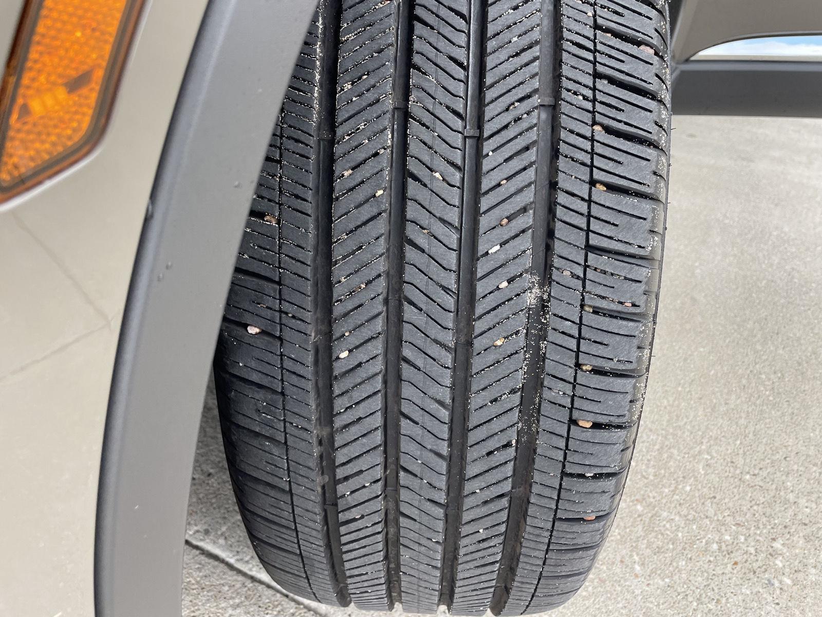 Vehicle photo 11