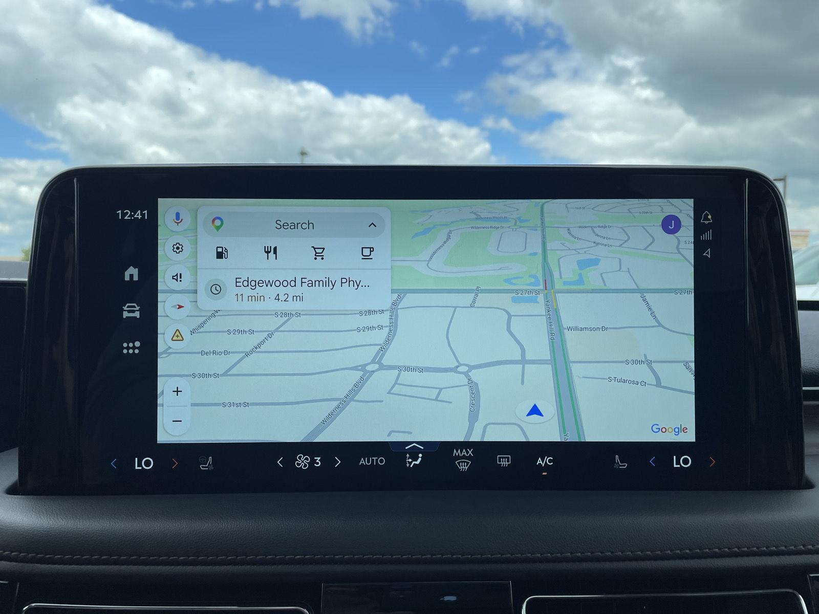 Vehicle photo 29